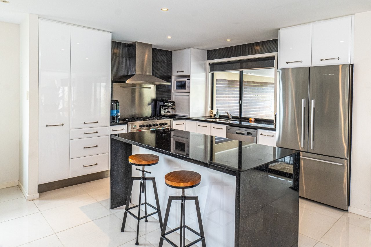 75 HOOKER BOULEVARD, Broadbeach Waters QLD 4218 - Image 4
