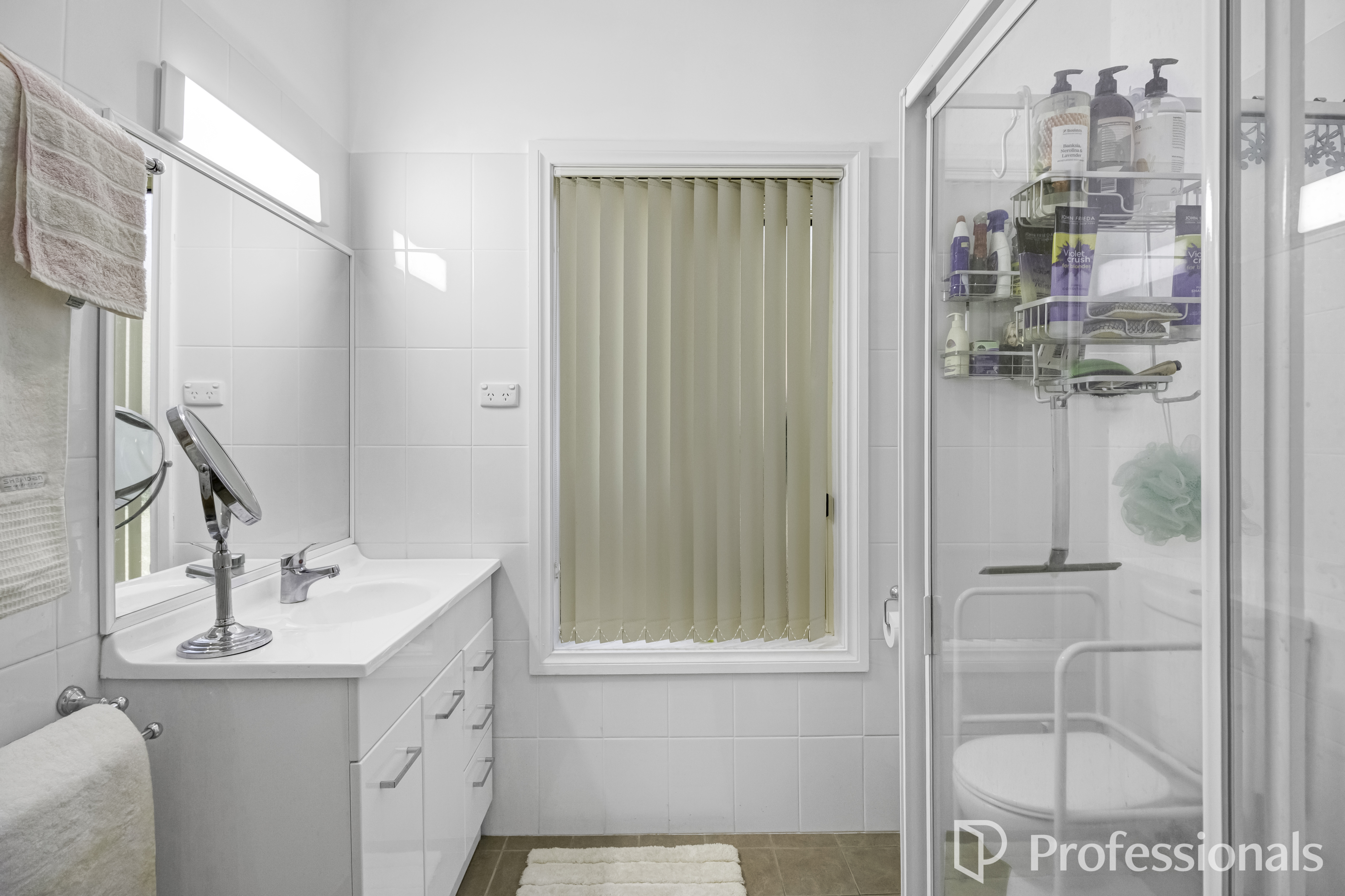 4-bedroom house at 2 Glenvale Place, Bourkelands, NSW 2650, Wagga Wagga, New South Wales