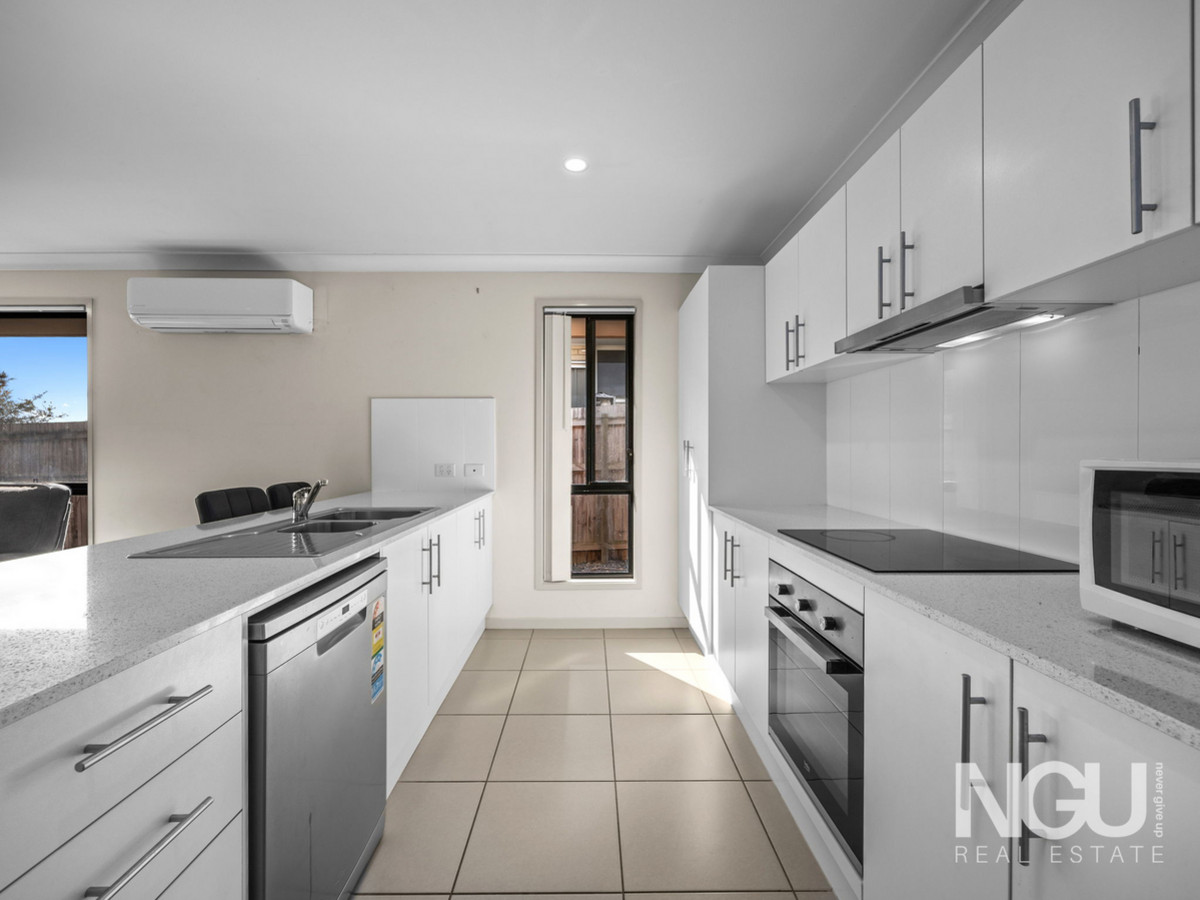 4 HOLROYD STREET, Brassall QLD 4305 - Image 2