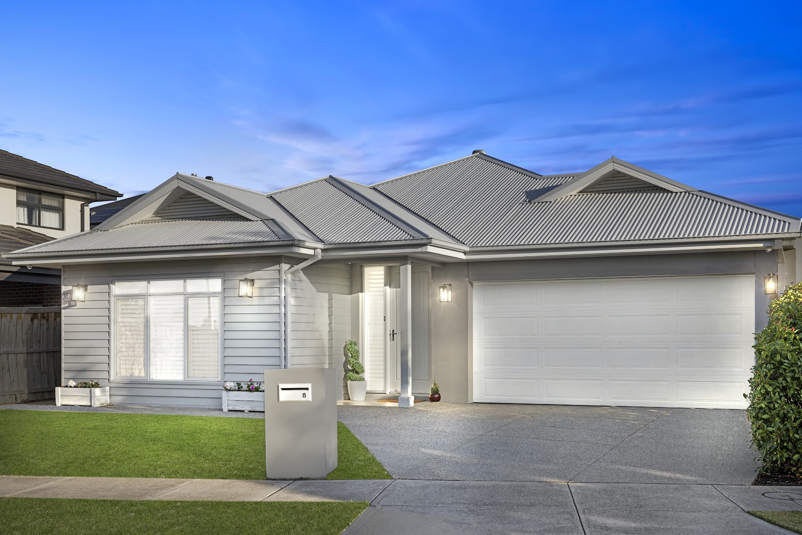 8 Sugarloaf Grove, Werribee, VIC 3030 - Image 1