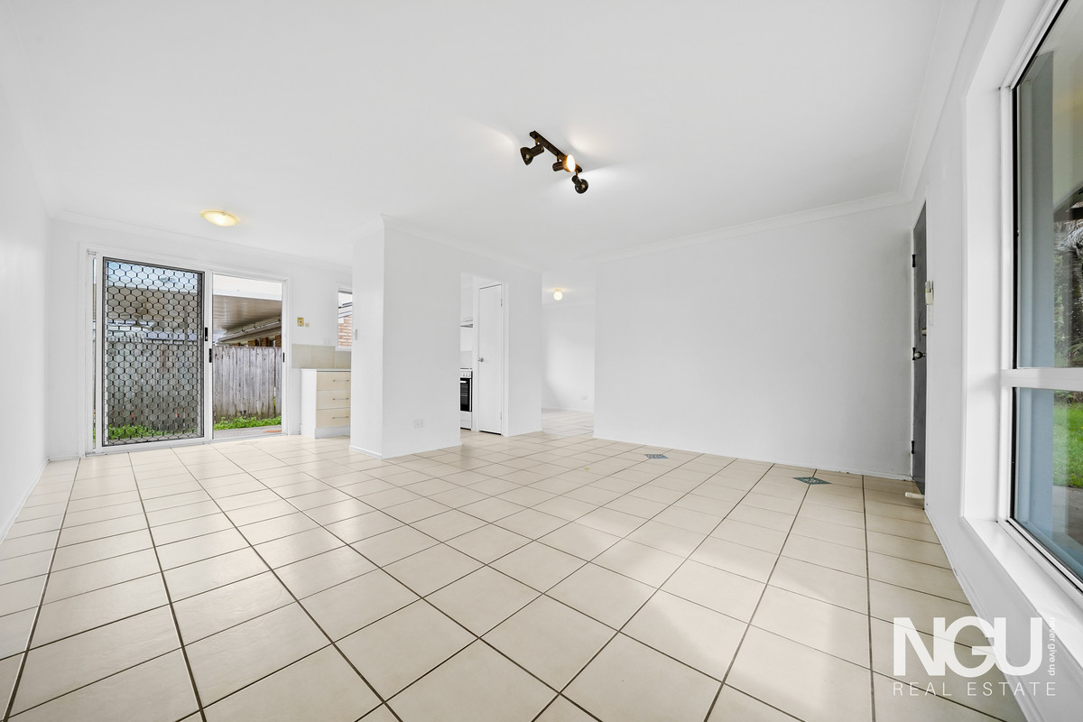 52 DENNIS ROAD, Springwood QLD 4127 - Image 4