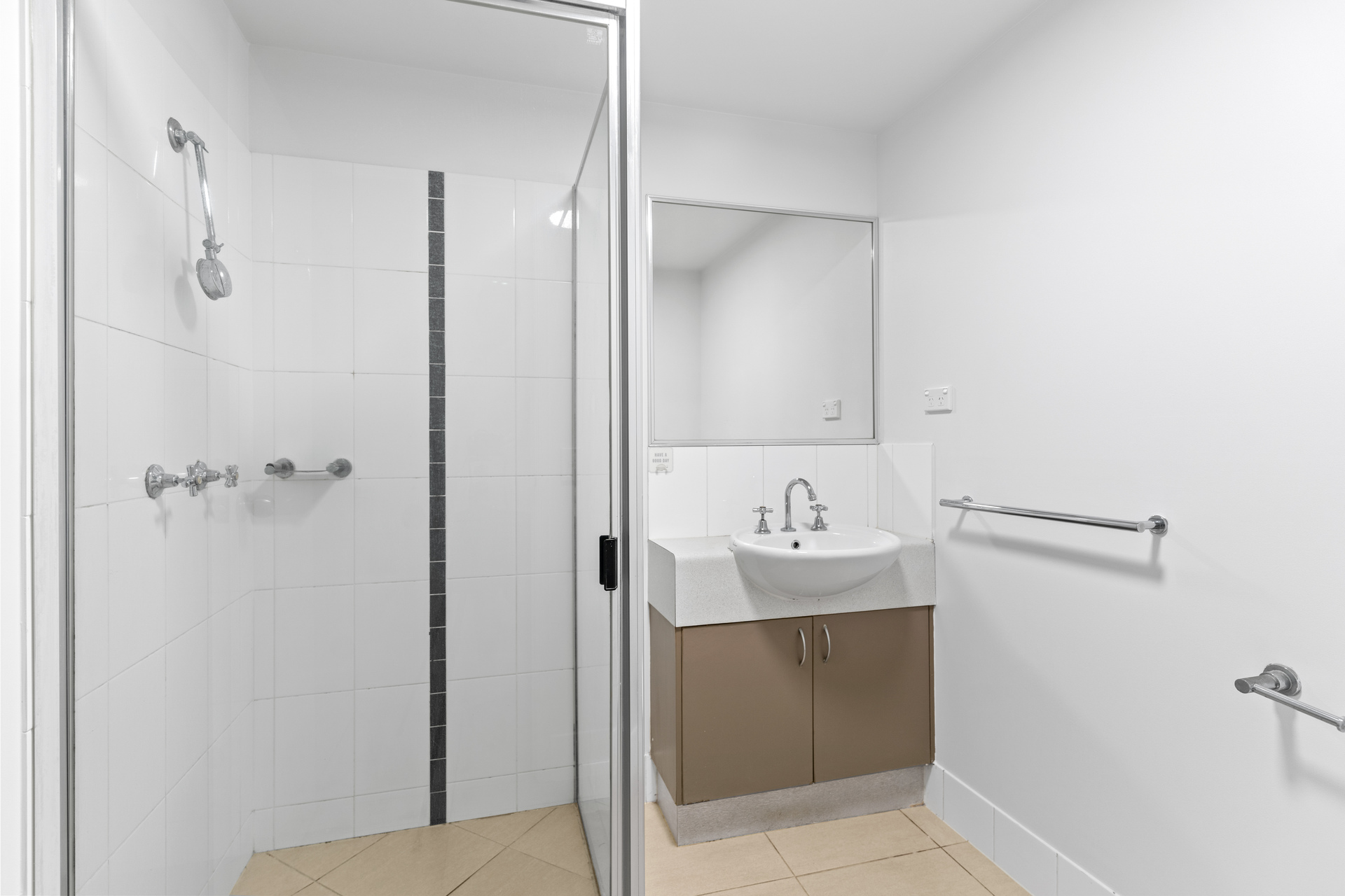 EDGE APARTMENTS CAIRNS 208 331-337 LAKE STREET, CAIRNS NORTH QLD 4870 - Image 7