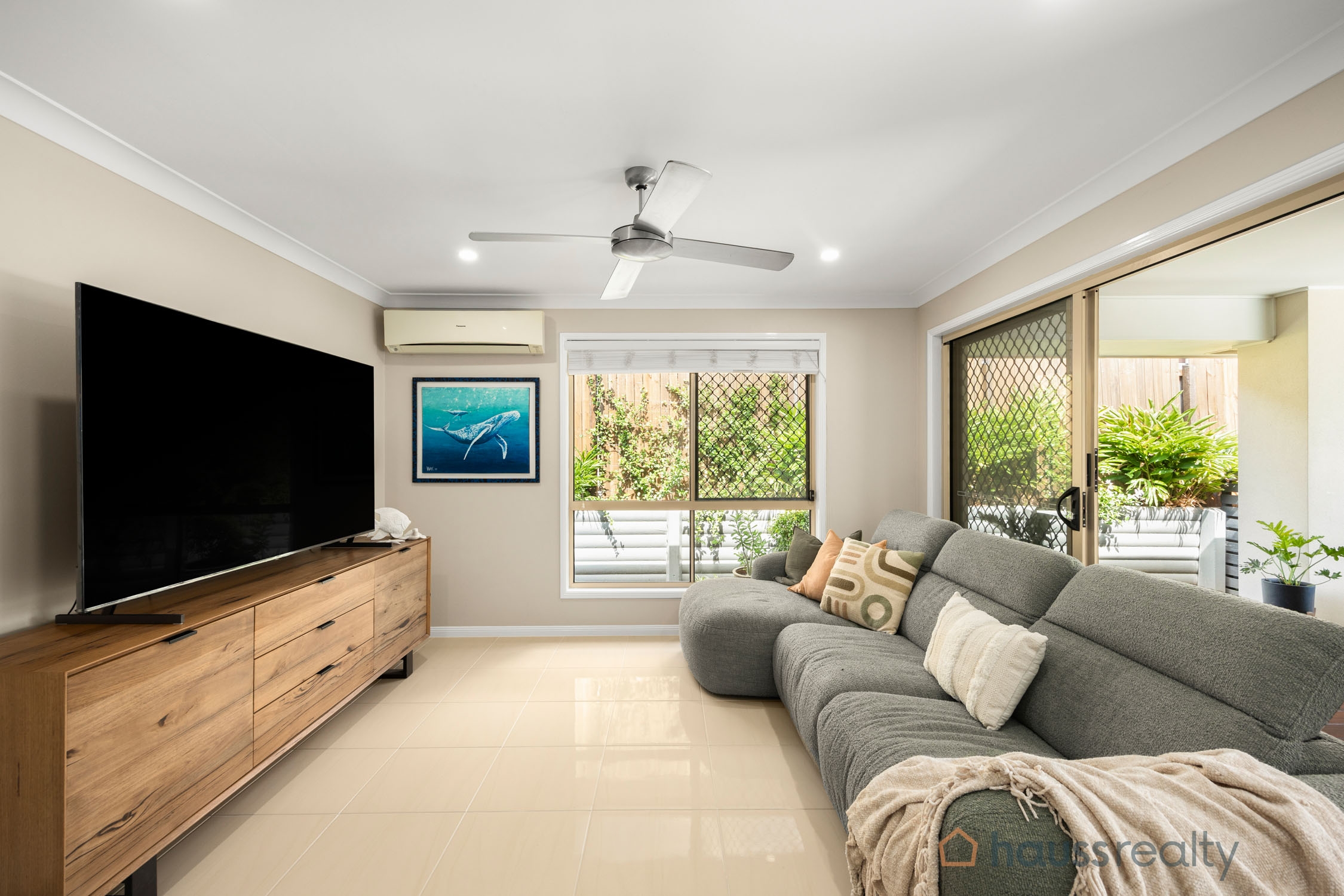 13 SANDI STREET, Oxley QLD 4075 - Image 6