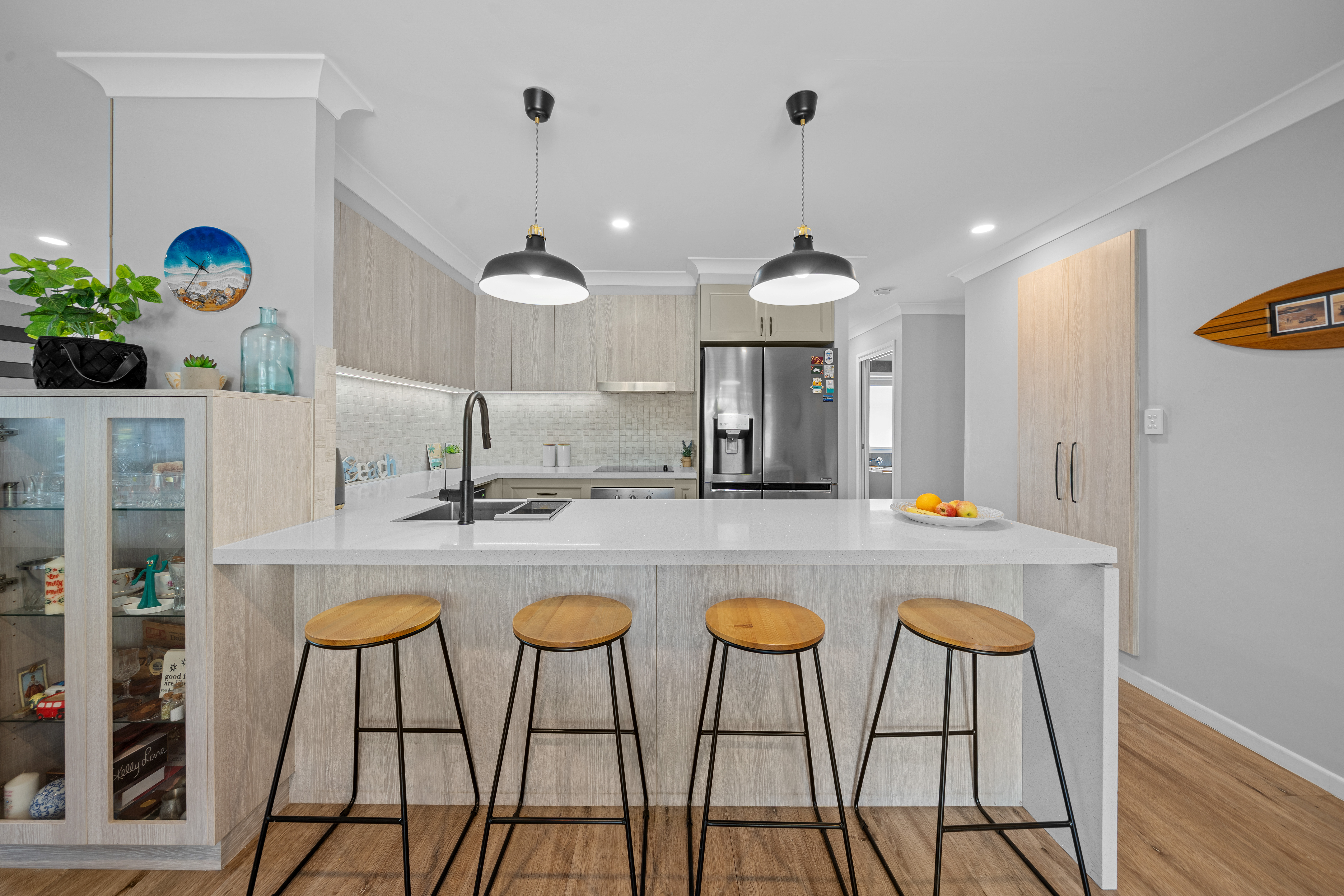 27 SEVILLE CIRCUIT, Burleigh Waters QLD 4220 - Image 8