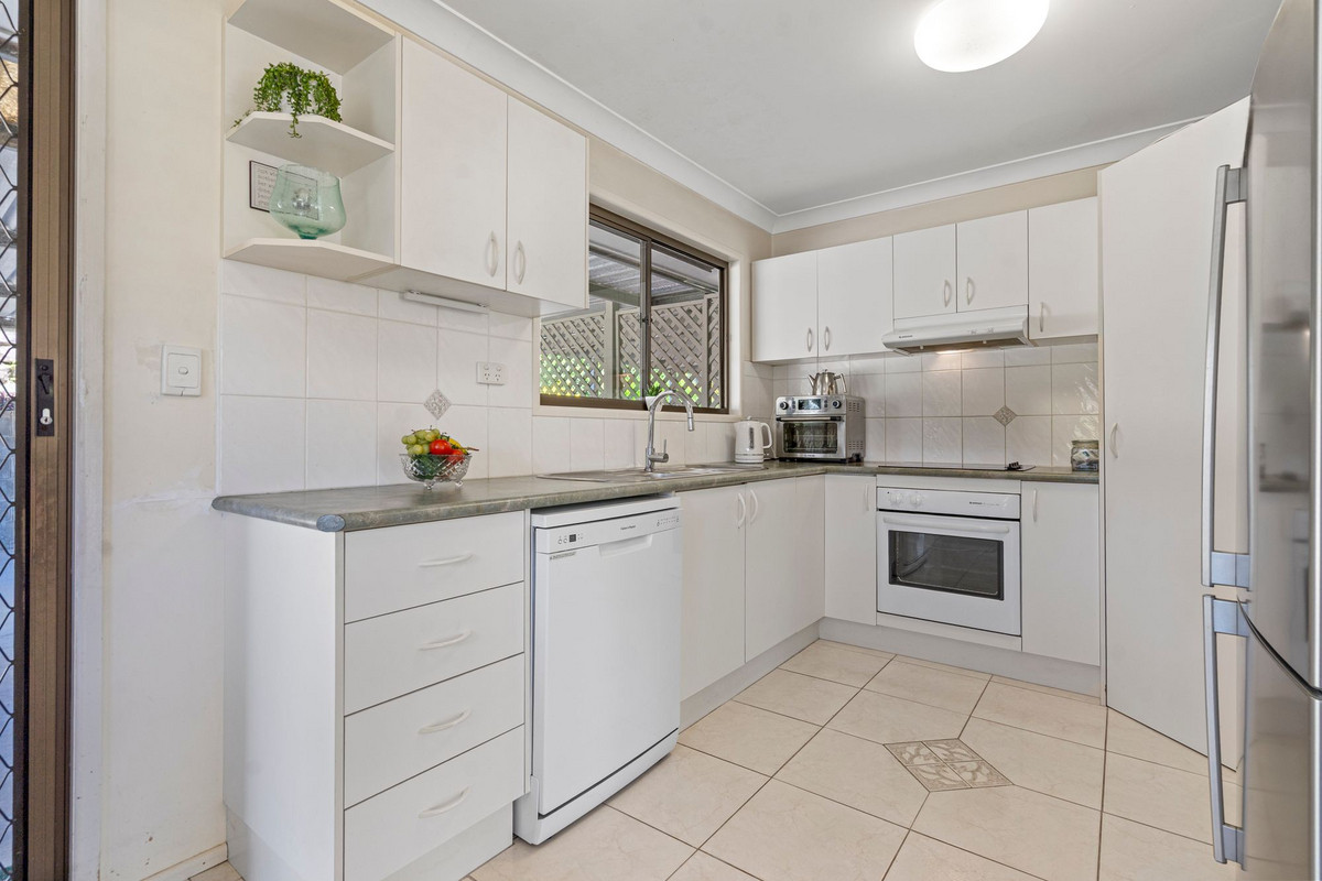 4 Gilford Crescent, Albany Creek, QLD 4035 - Image 2