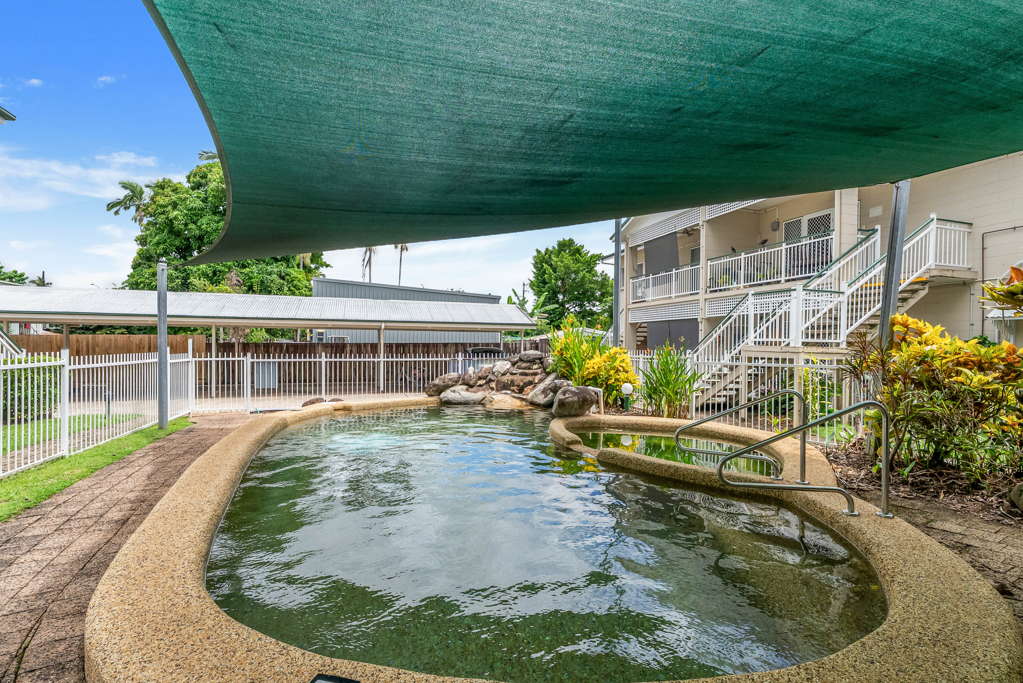 4/18-20 Rose Street, Westcourt, QLD 4870 - Image 4