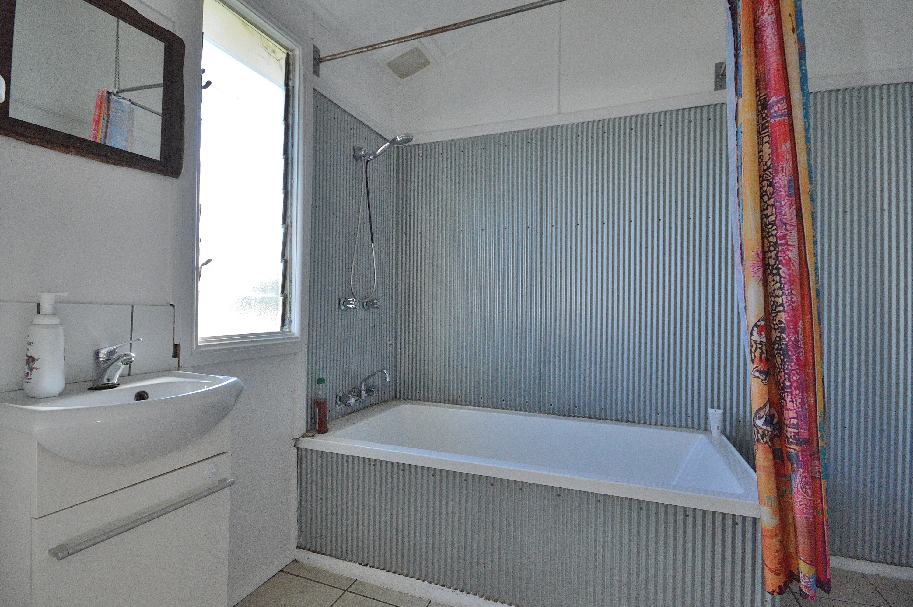 2-bedroom house at 11 Wantley Street, Warwick, QLD 4370, Southern Downs, Queensland