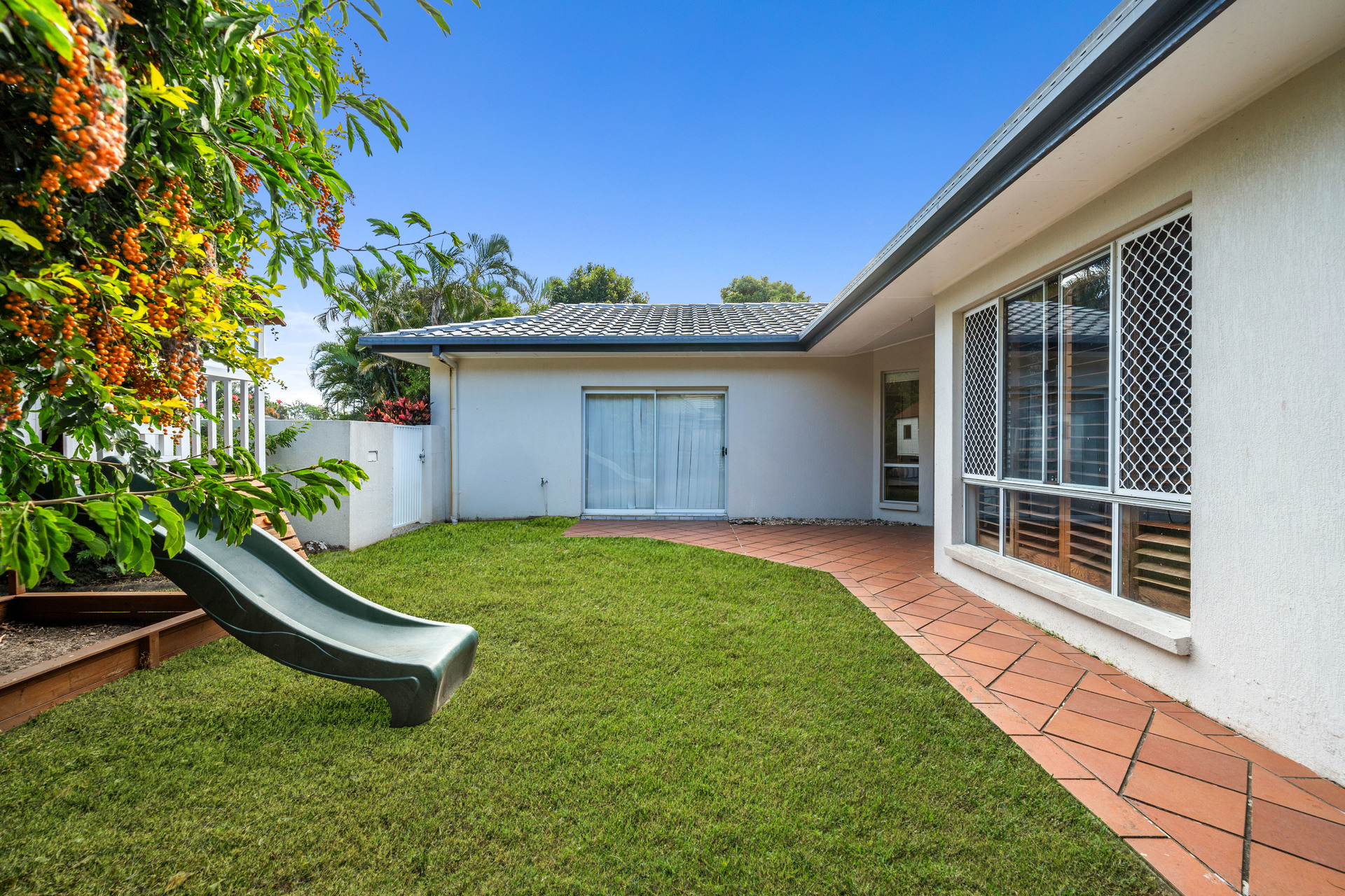 12 WANNEROO COURT, Mermaid Waters QLD 4218 - Image 5
