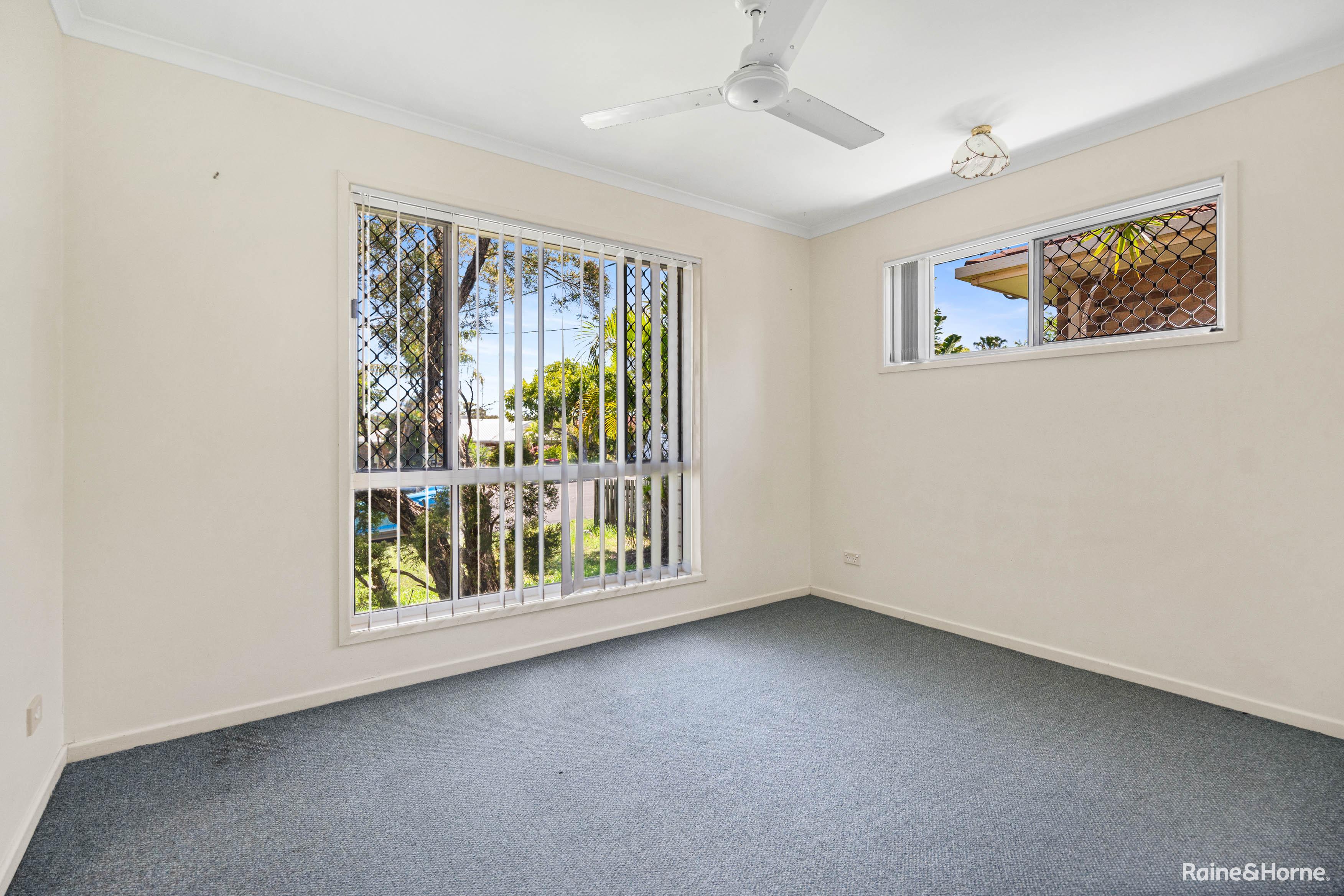 152 HAMMOND STREET, Urangan QLD 4655 - Image 6