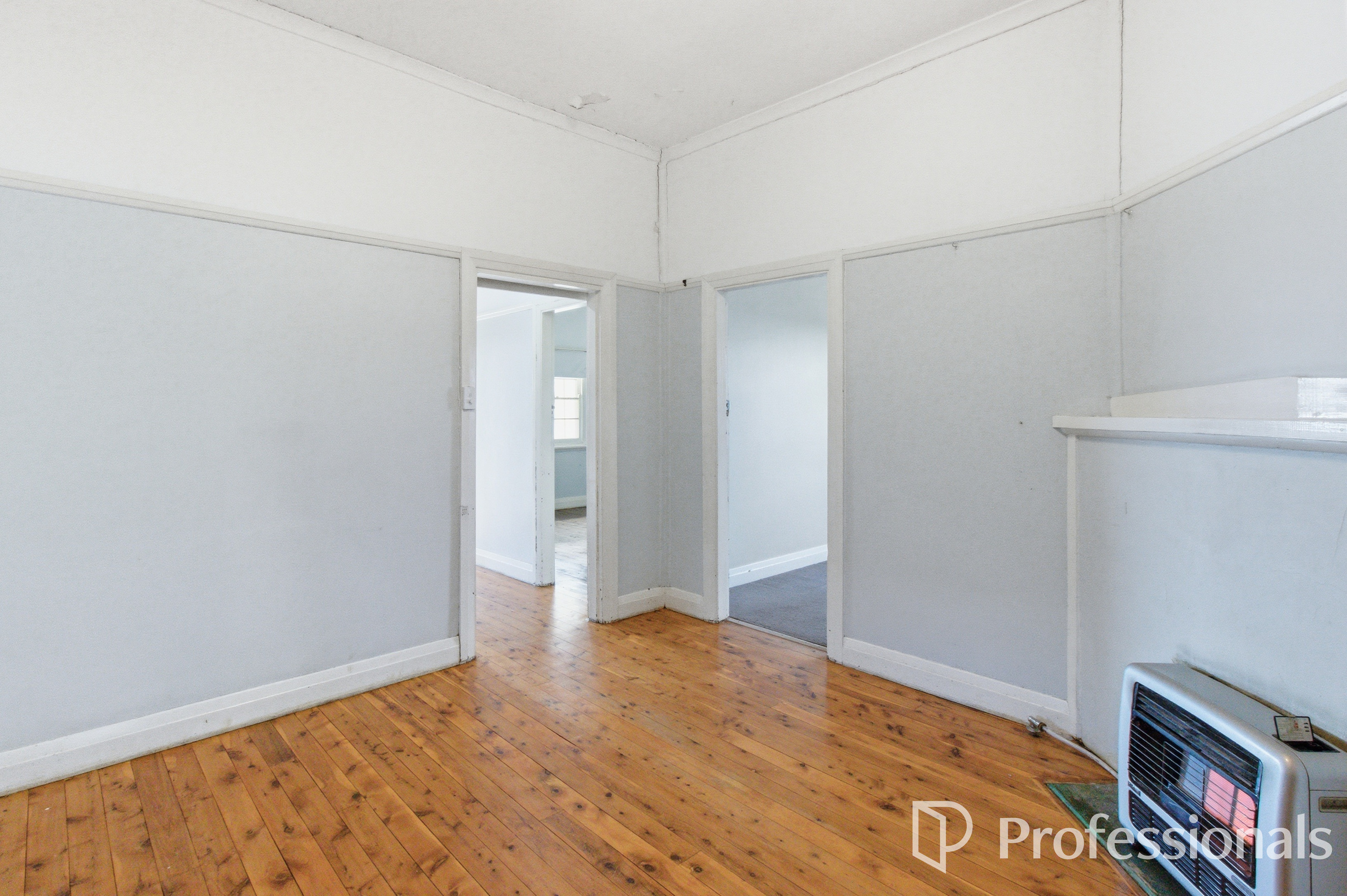 3-bedroom house at 90 Urana Street, Turvey Park, NSW 2650, Wagga Wagga, New South Wales