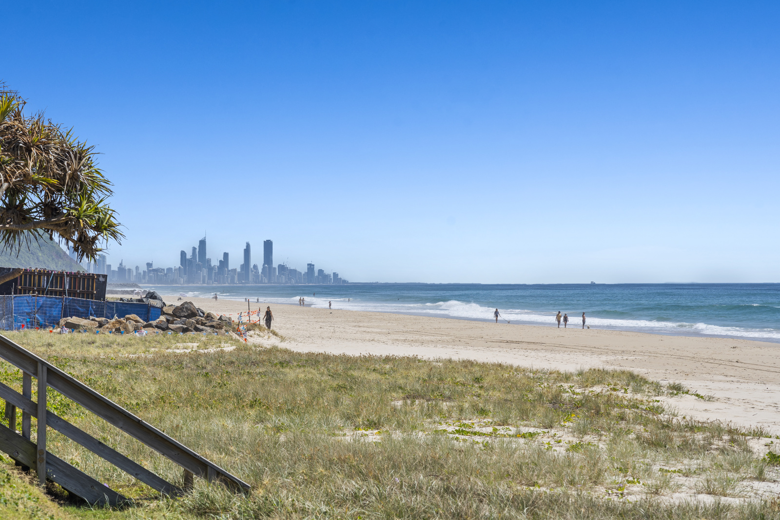 195 JEFFERSON LANE, Palm Beach QLD 4221 - Image 6