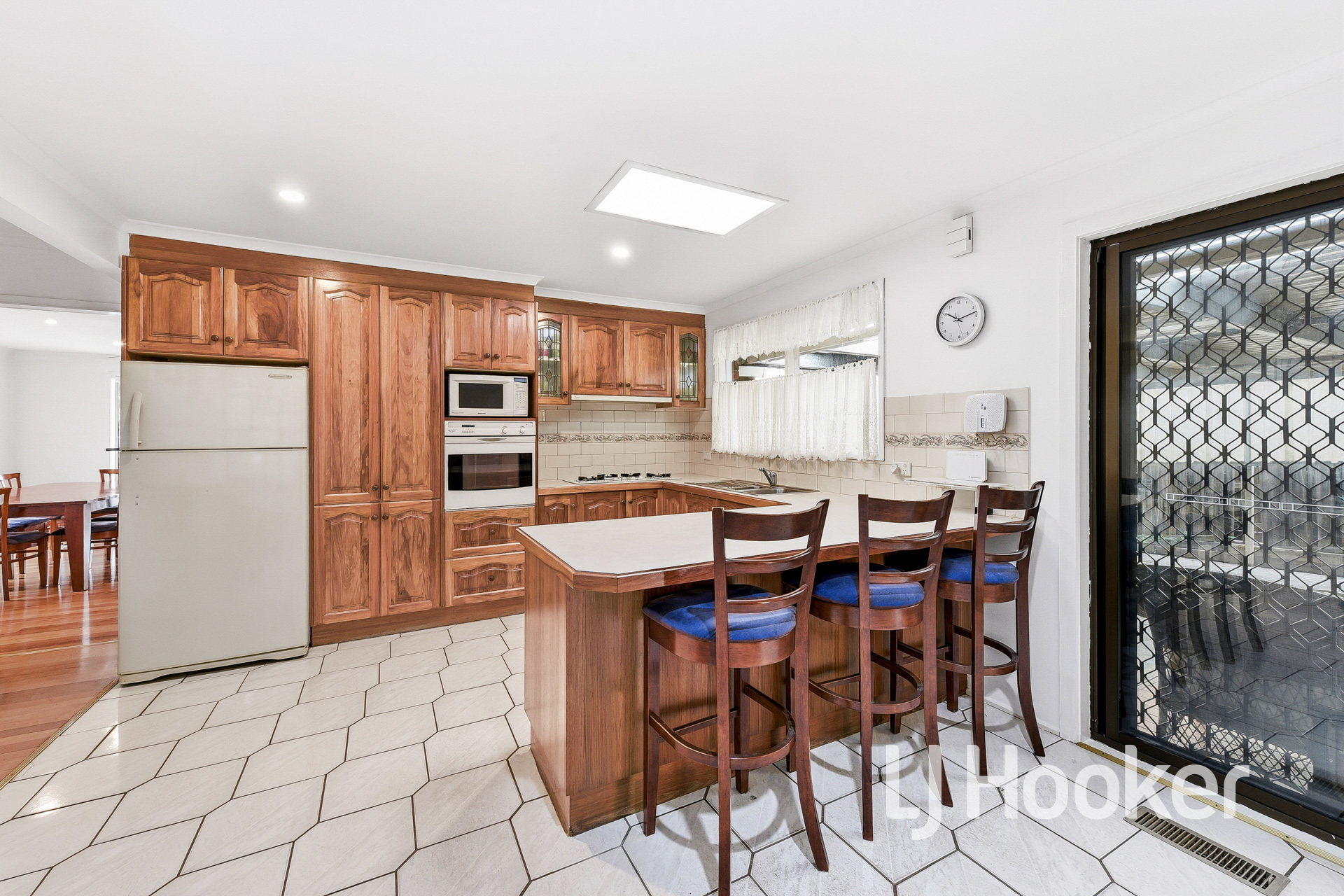 29 SAFFRON DRIVE, Hallam VIC 3803 - Image 5
