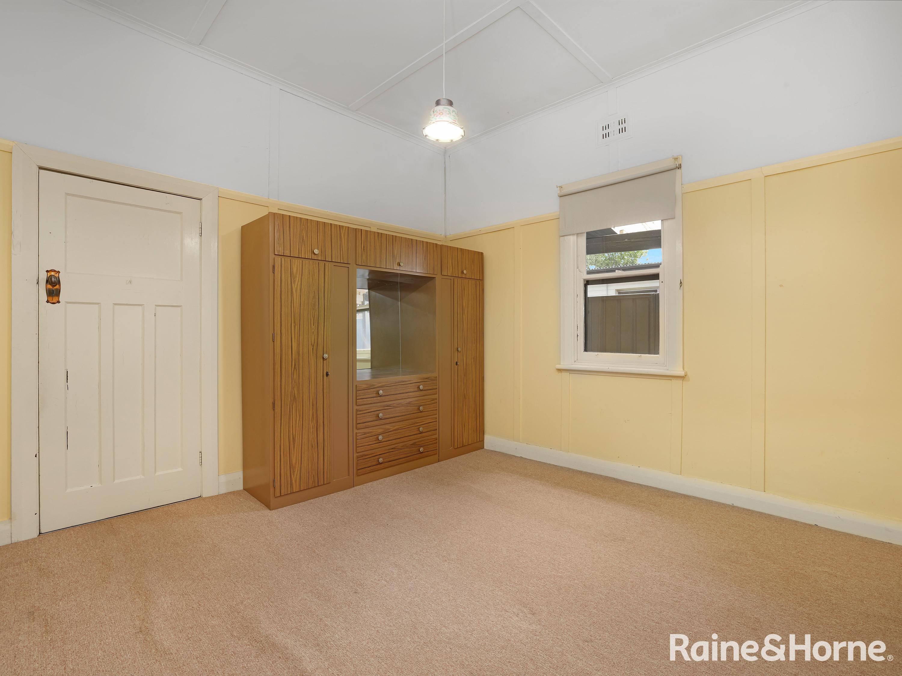 147 SEYMOUR STREET, Bathurst NSW 2795 - Image 7