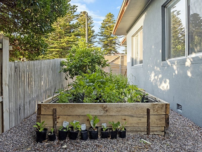 17 Lyndoch Avenue, Warrnambool, VIC 3280 - Image 10