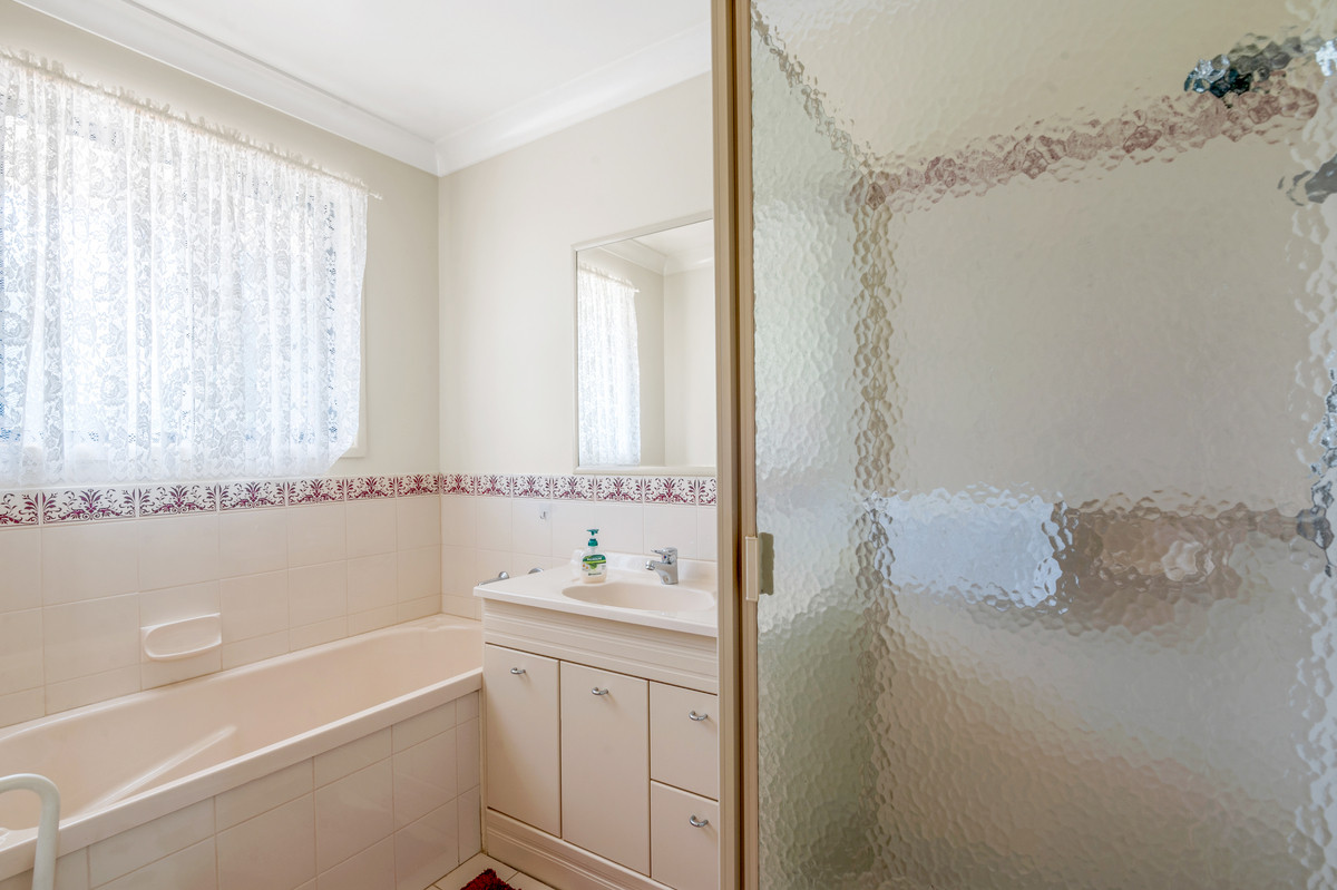 4-bedroom house at 17 BOURNES ROAD, Yangan QLD 4371, Southern Downs, Queensland