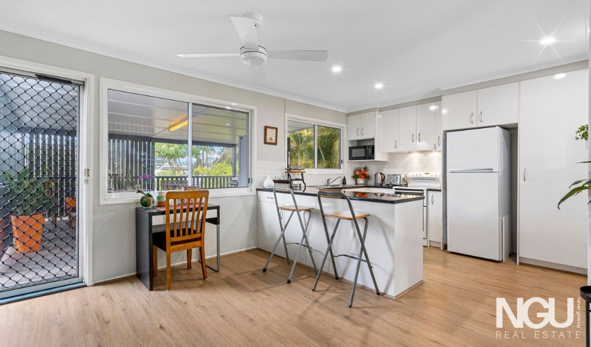 13 MAPLE STREET, Marsden QLD 4132 - Image 3