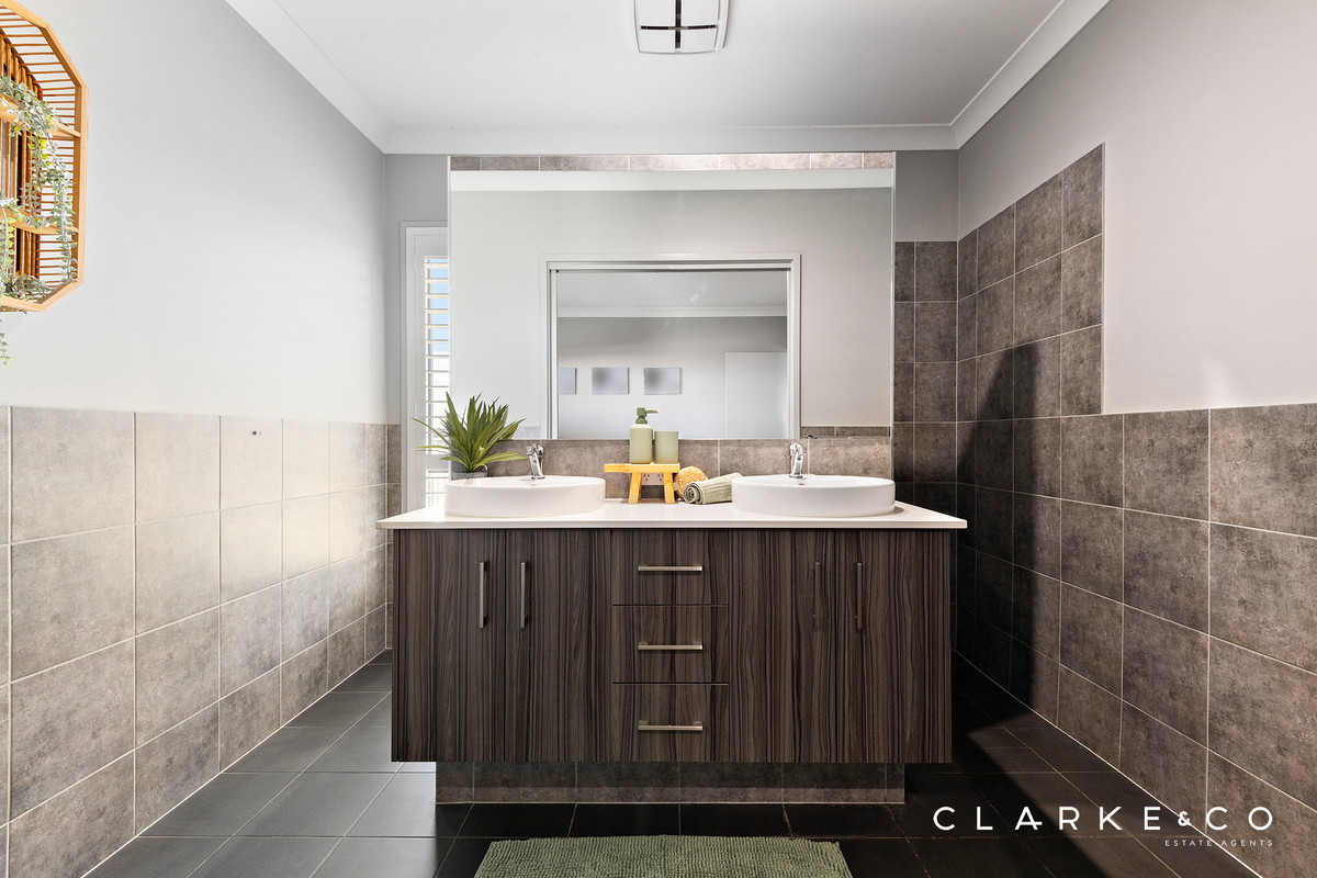 3-bedroom house at 17 Grevillea Street, Cliftleigh, NSW 2321, Cessnock, New South Wales