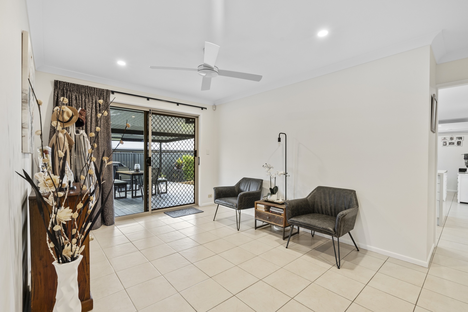 8 YARWOOD CRESCENT, Ormeau Hills QLD 4208 - Image 8