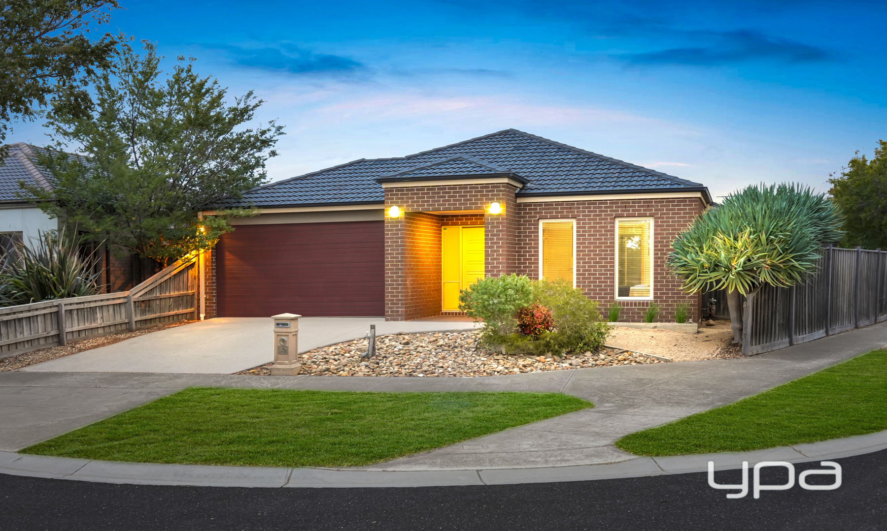 37 Tamar Avenue, Point Cook, VIC 3030 - Image 2