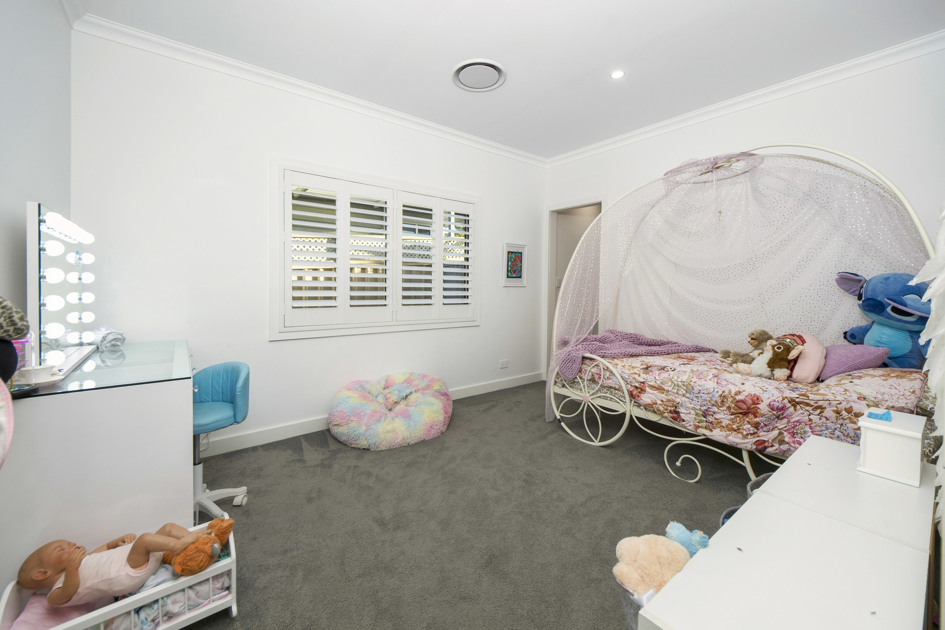 24 BALFOUR AVENUE, Caringbah NSW 2229 - Image 8