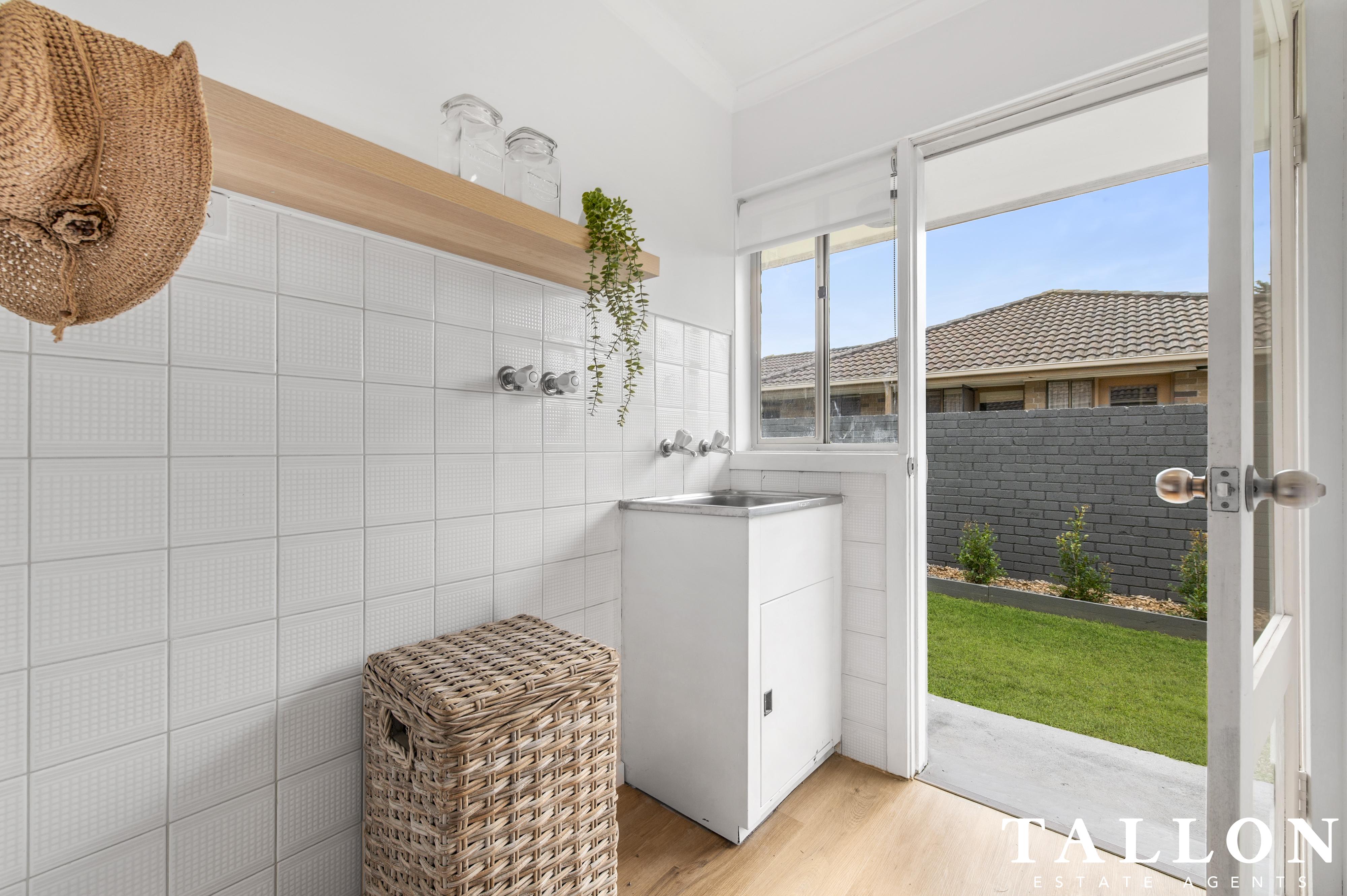 2-bedroom unit at 4 2 SIMON STREET, HASTINGS VIC 3915, Mornington Peninsula, Victoria