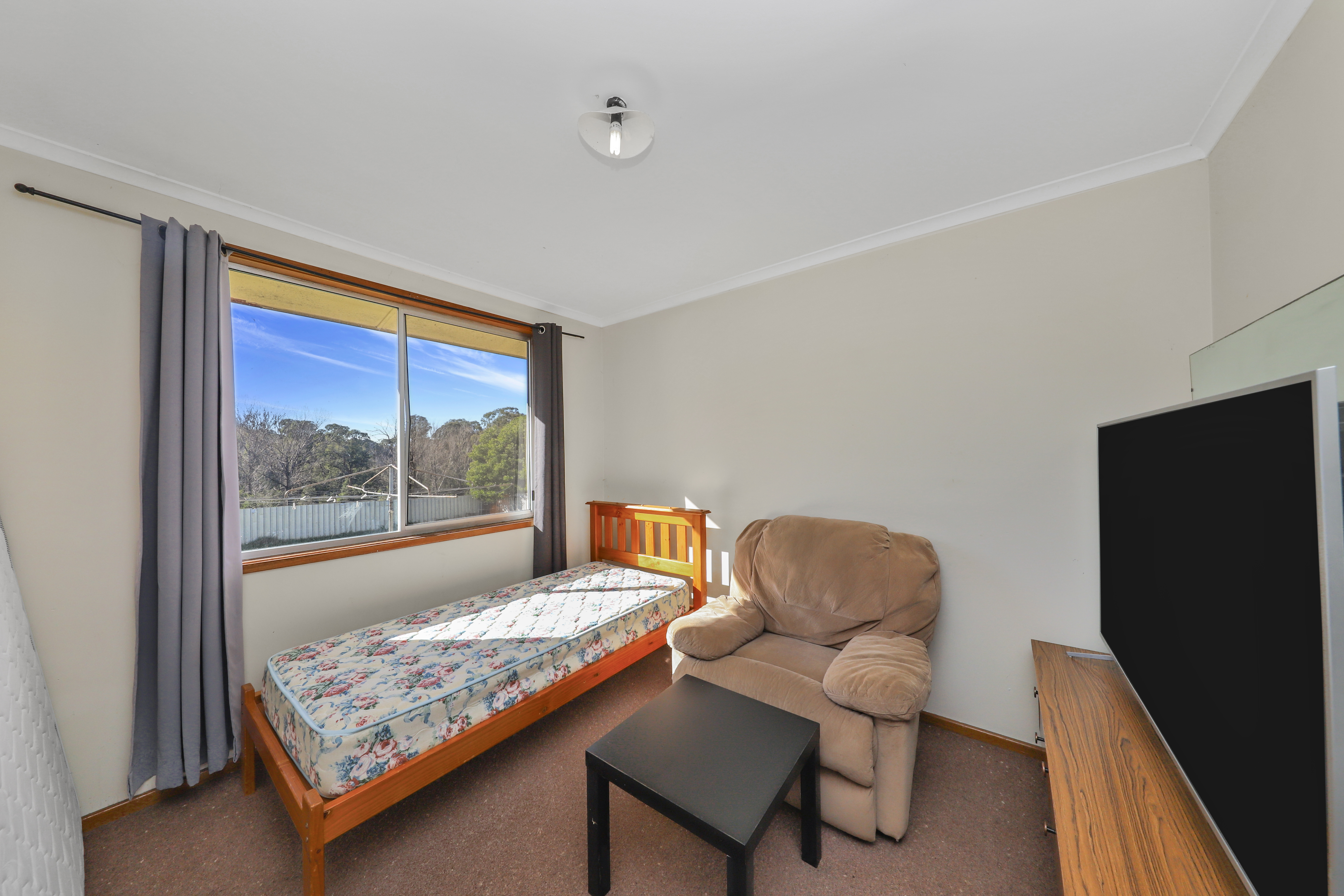 2-bedroom house at 35 Mill Road, Batlow, NSW 2730, Snowy Valleys, New South Wales