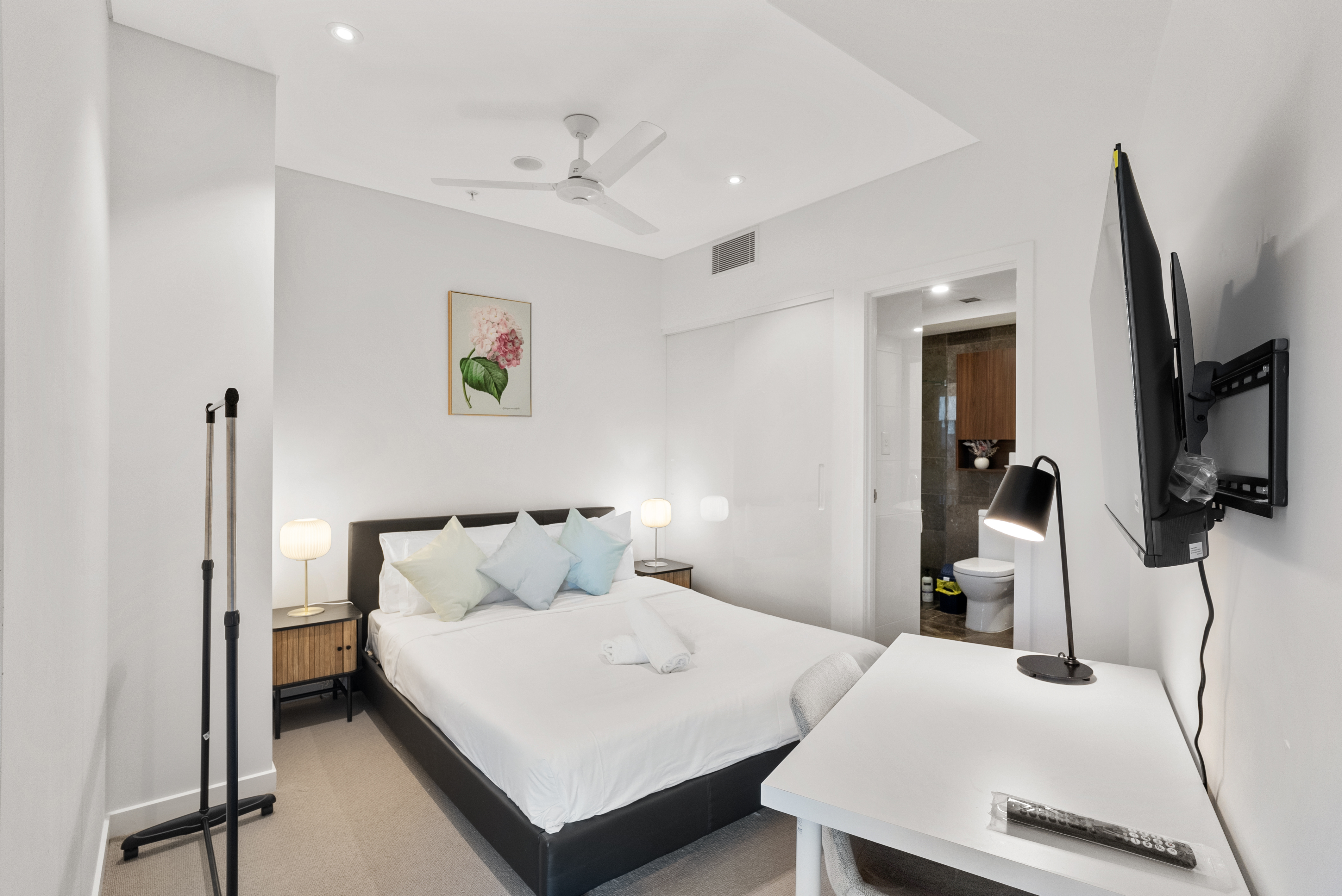 3-bedroom unit at APARTMENT 4305 222 MARGARET STREET, BRISBANE CITY QLD 4000, Brisbane, Queensland