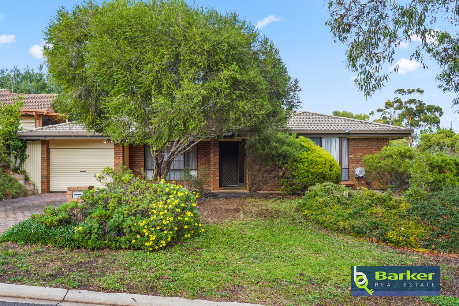 2 ILLAWARRA COURT, Craigmore SA 5114 - Image 2