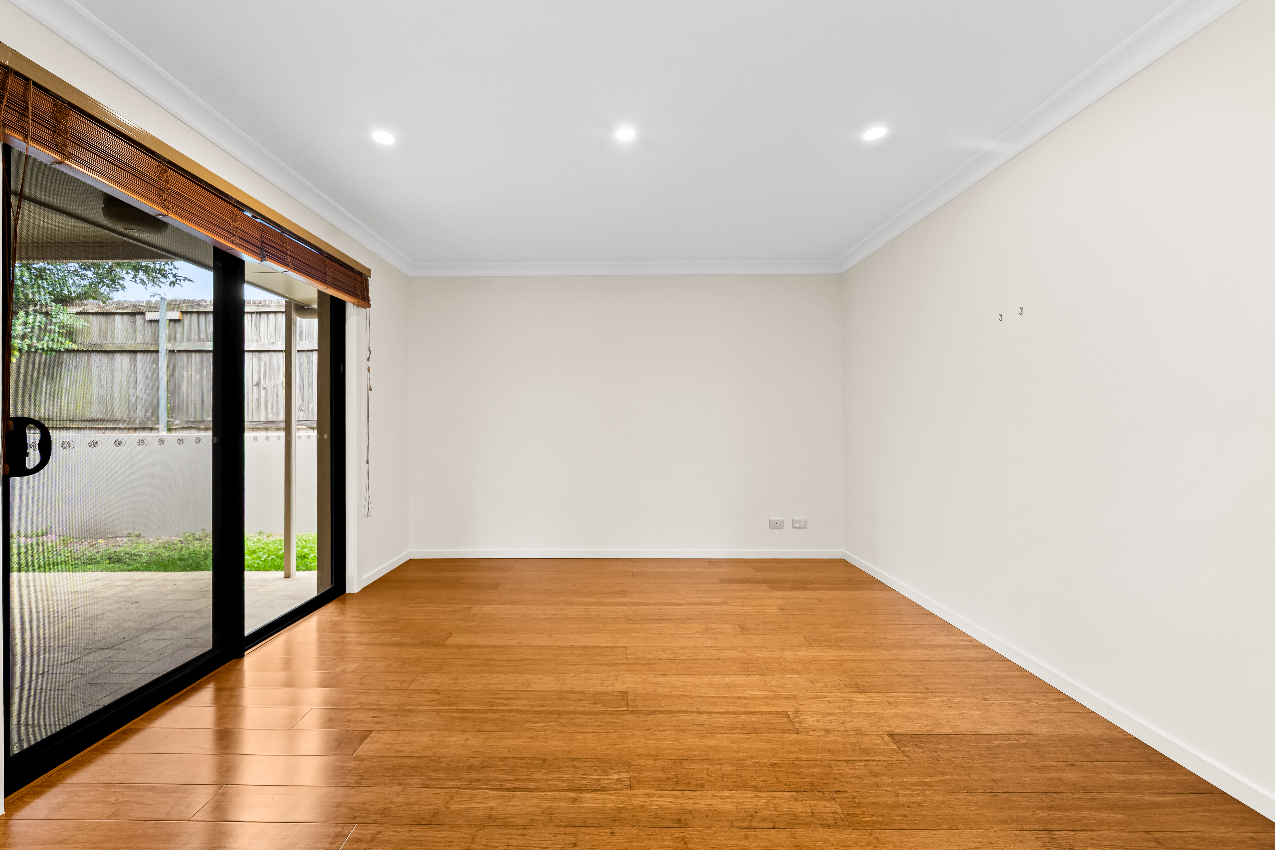 5-bedroom house at 129 Didbrook Street, Robertson, QLD 4109, Brisbane, Queensland