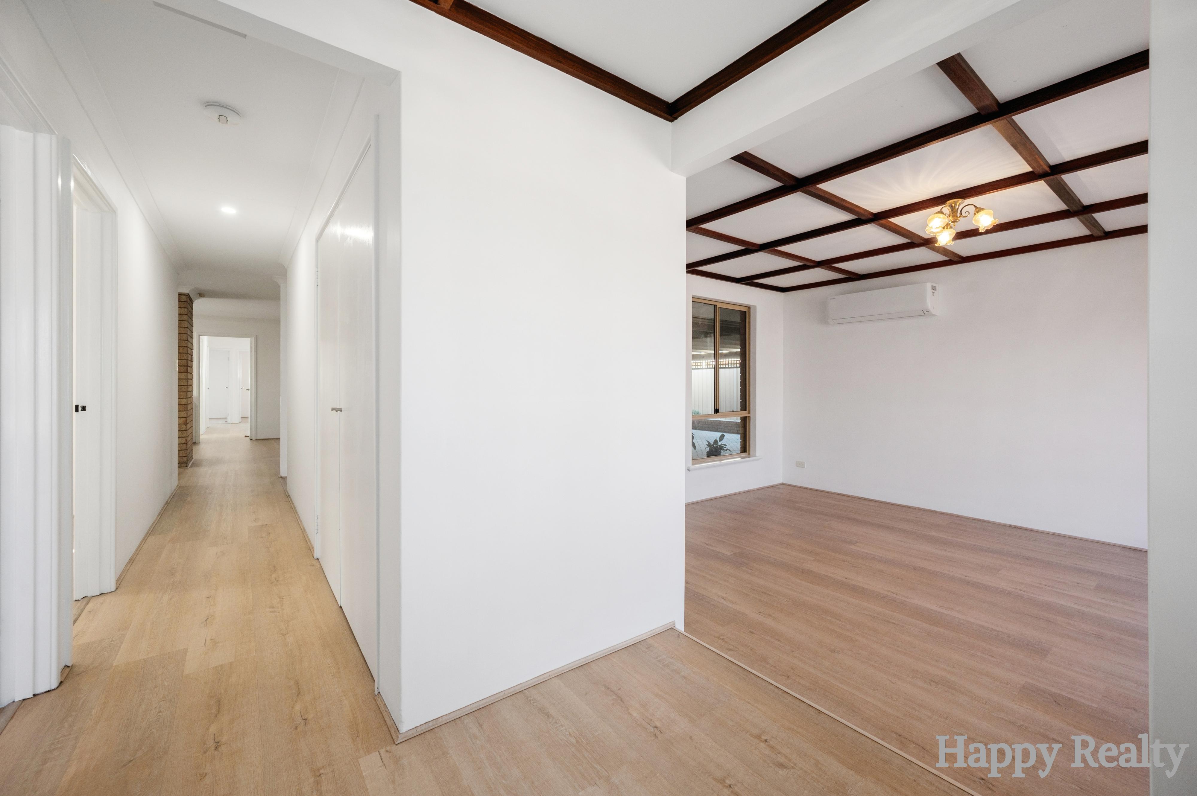 16 GEOGRAPHE WAY, Thornlie WA 6108 - Image 2