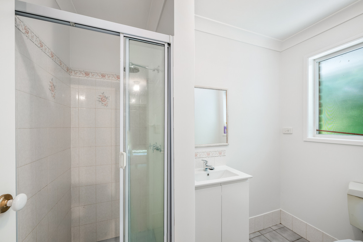 5-bedroom house at 122-124 IRONBARK DRIVE, Woodford QLD 4514, , Queensland