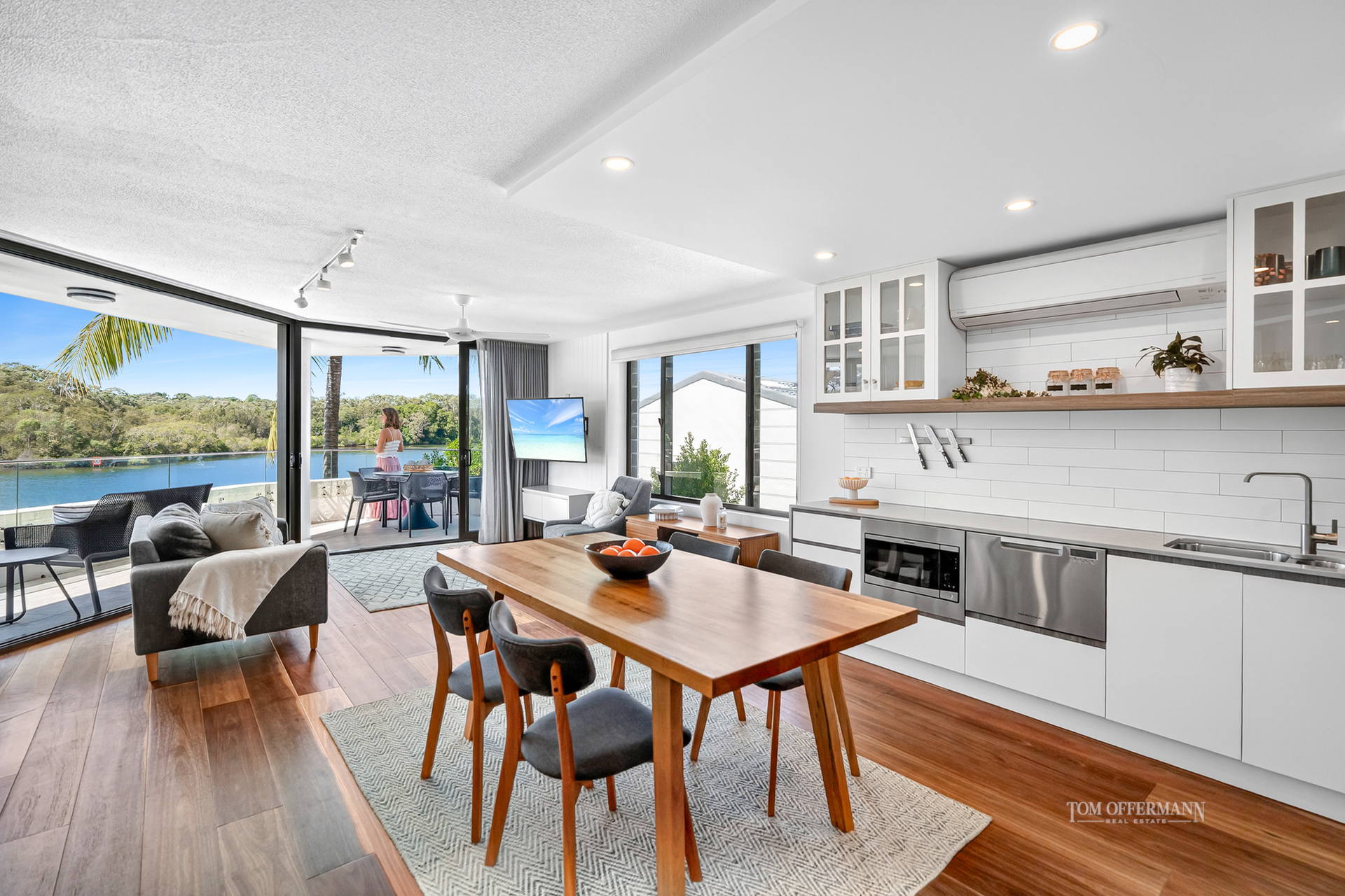 4 7 PEZA COURT, NOOSA HEADS QLD 4567 - Image 2