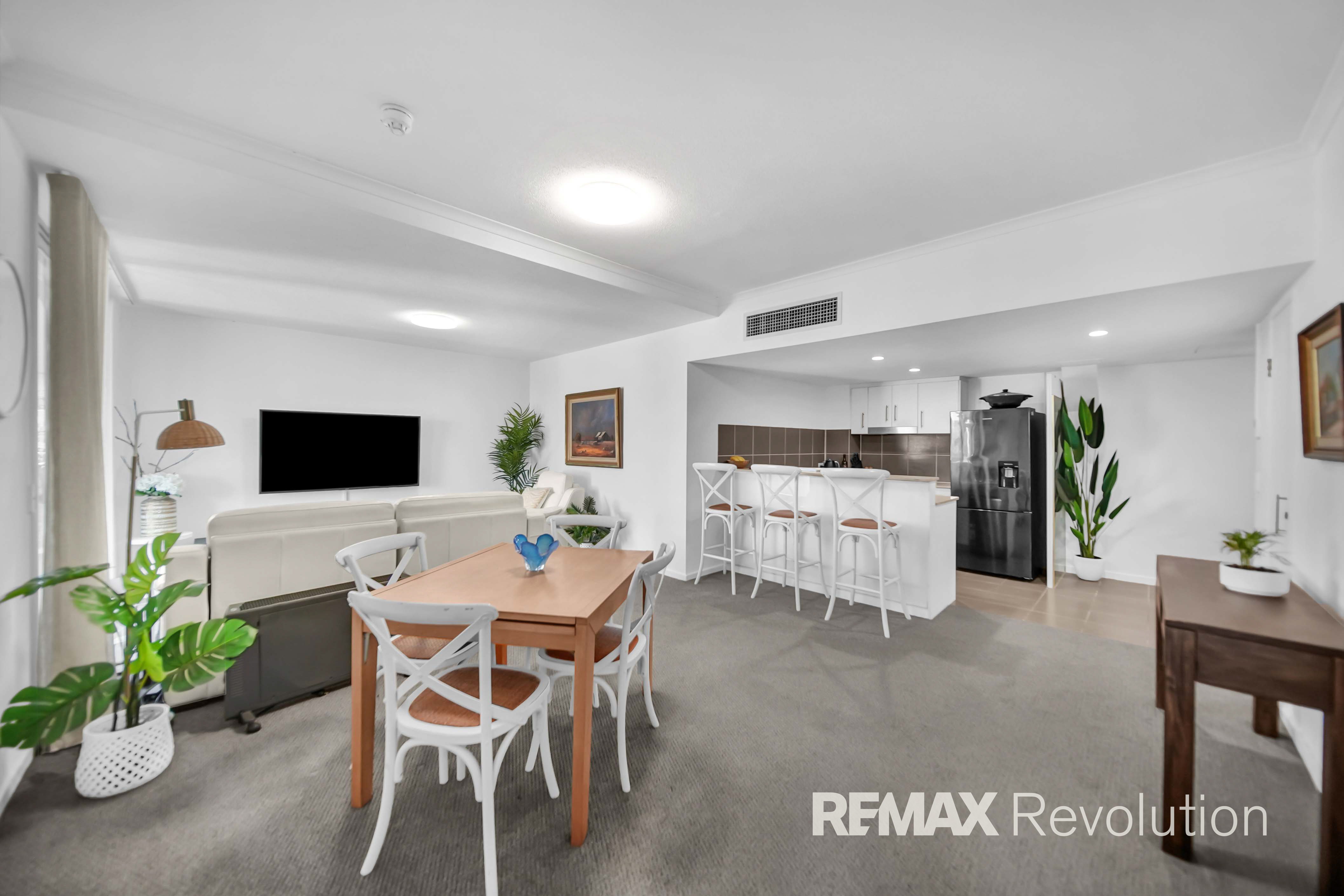 1006 1 OCEAN STREET, BURLEIGH HEADS QLD 4220 - Image 7