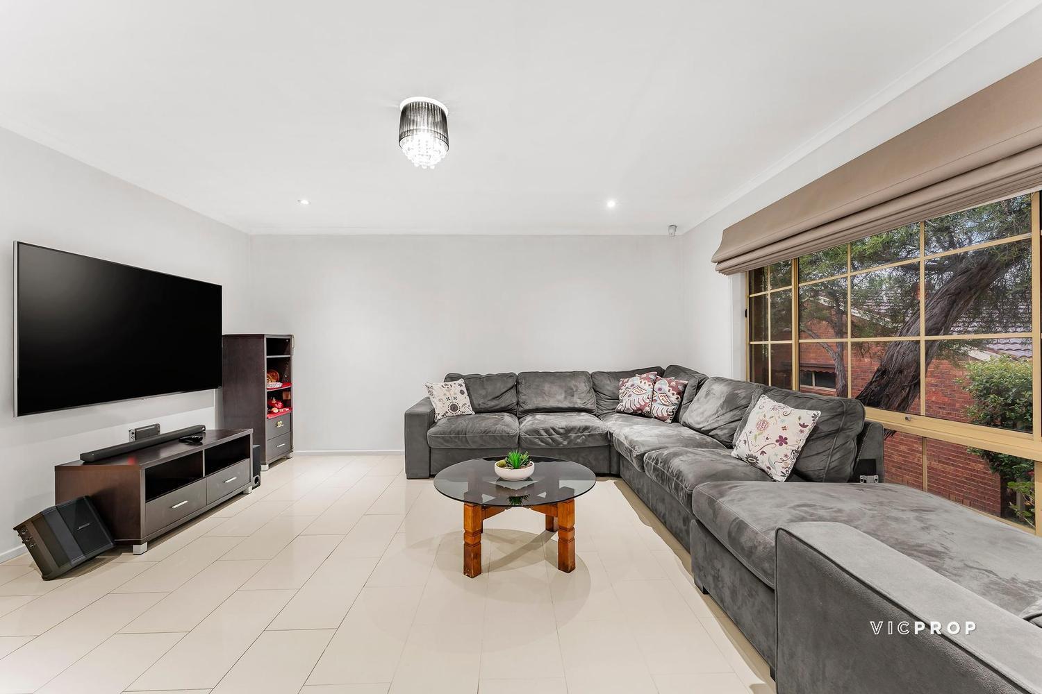 2-bedroom unit at 5 85 MCCRAE ROAD, ROSANNA VIC 3084, Banyule, Victoria