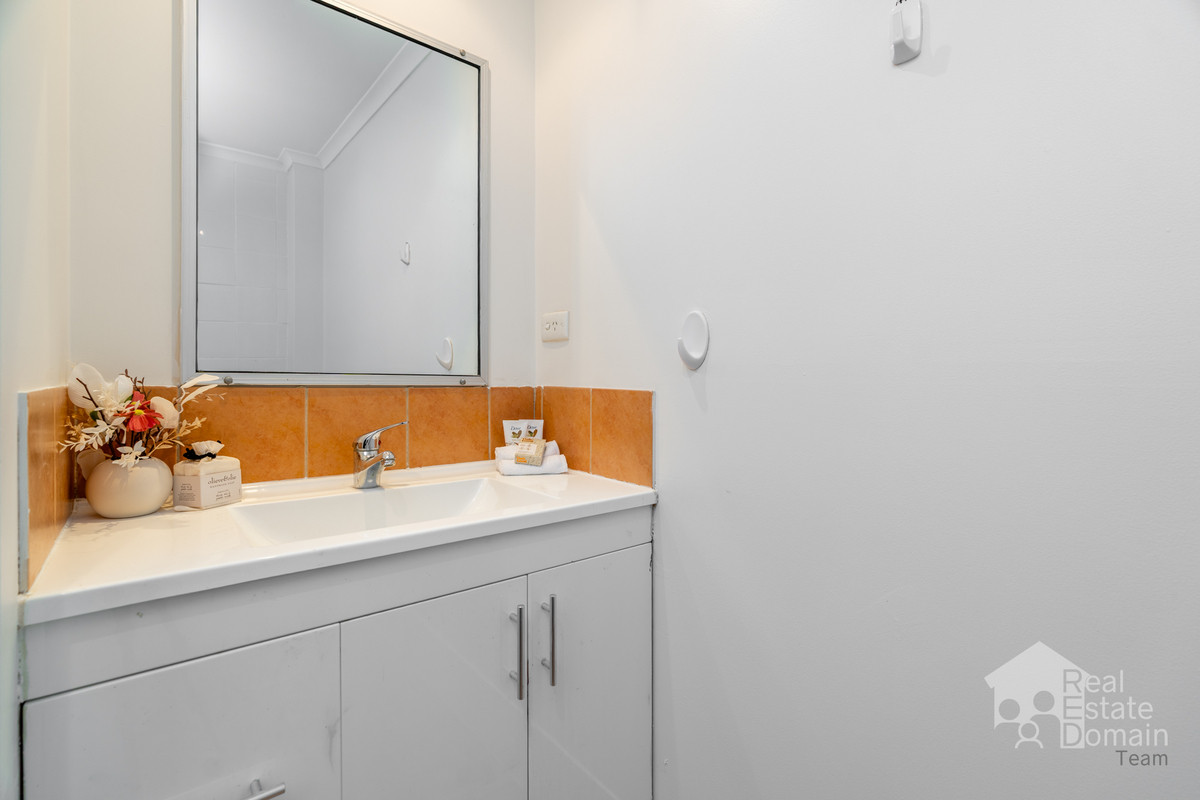 3/7 Cleopatra Street, Kingston, Qld, 4114 - Image 9