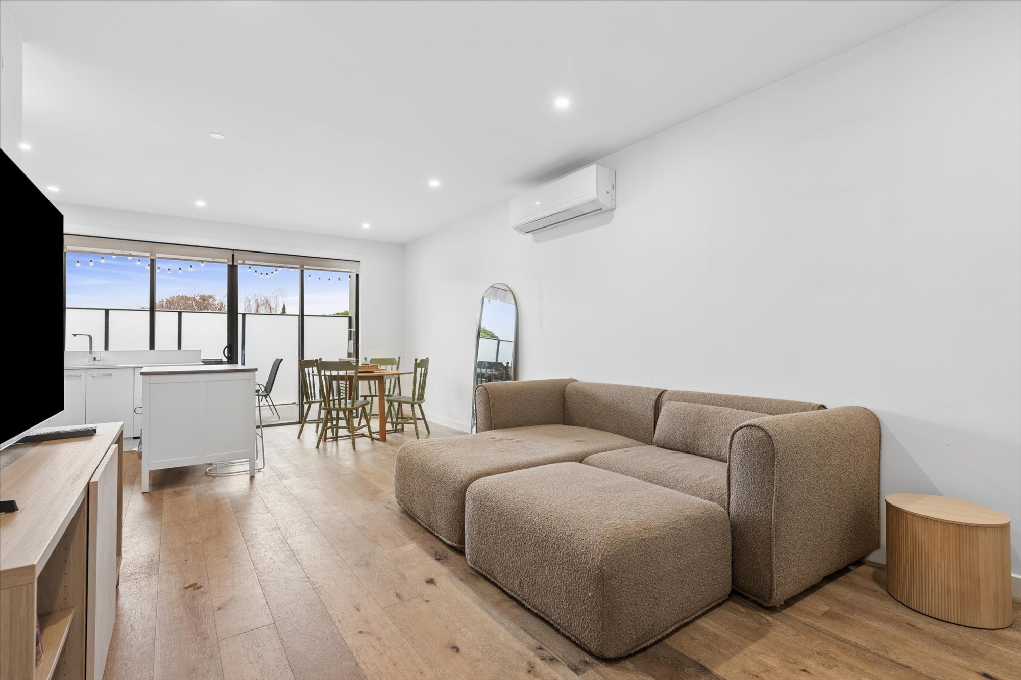 2-bedroom unit at 8/657 Nepean Highway, Brighton East, VIC 3187, Bayside (Vic.), Victoria