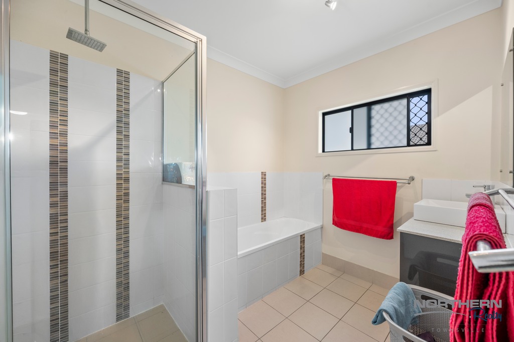 28 DUNDABELLA DRIVE, Deeragun QLD 4818 - Image 6