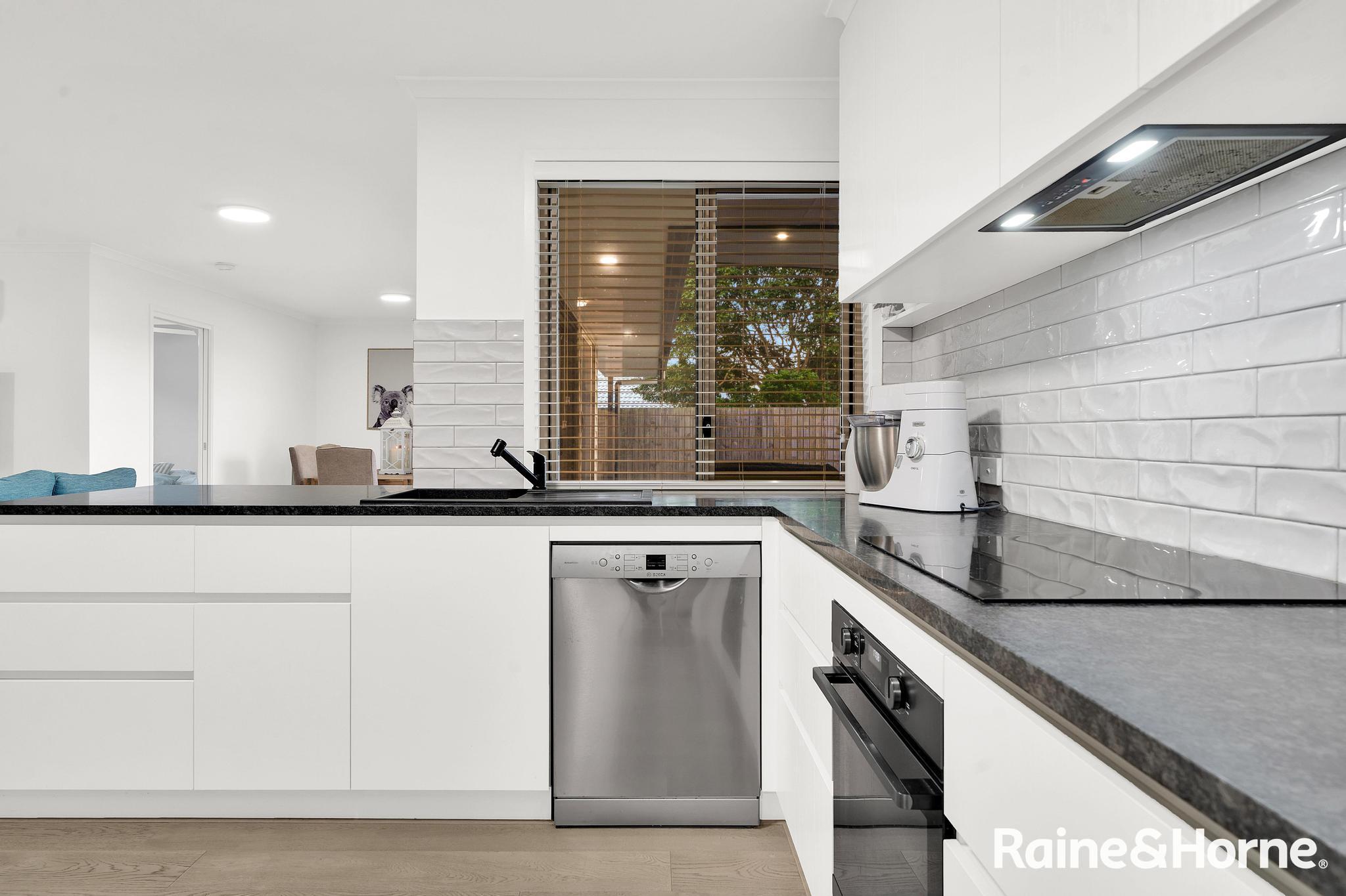 4-bedroom house at 34 CITYVIEW ROAD, Sinnamon Park QLD 4073, Brisbane, Queensland