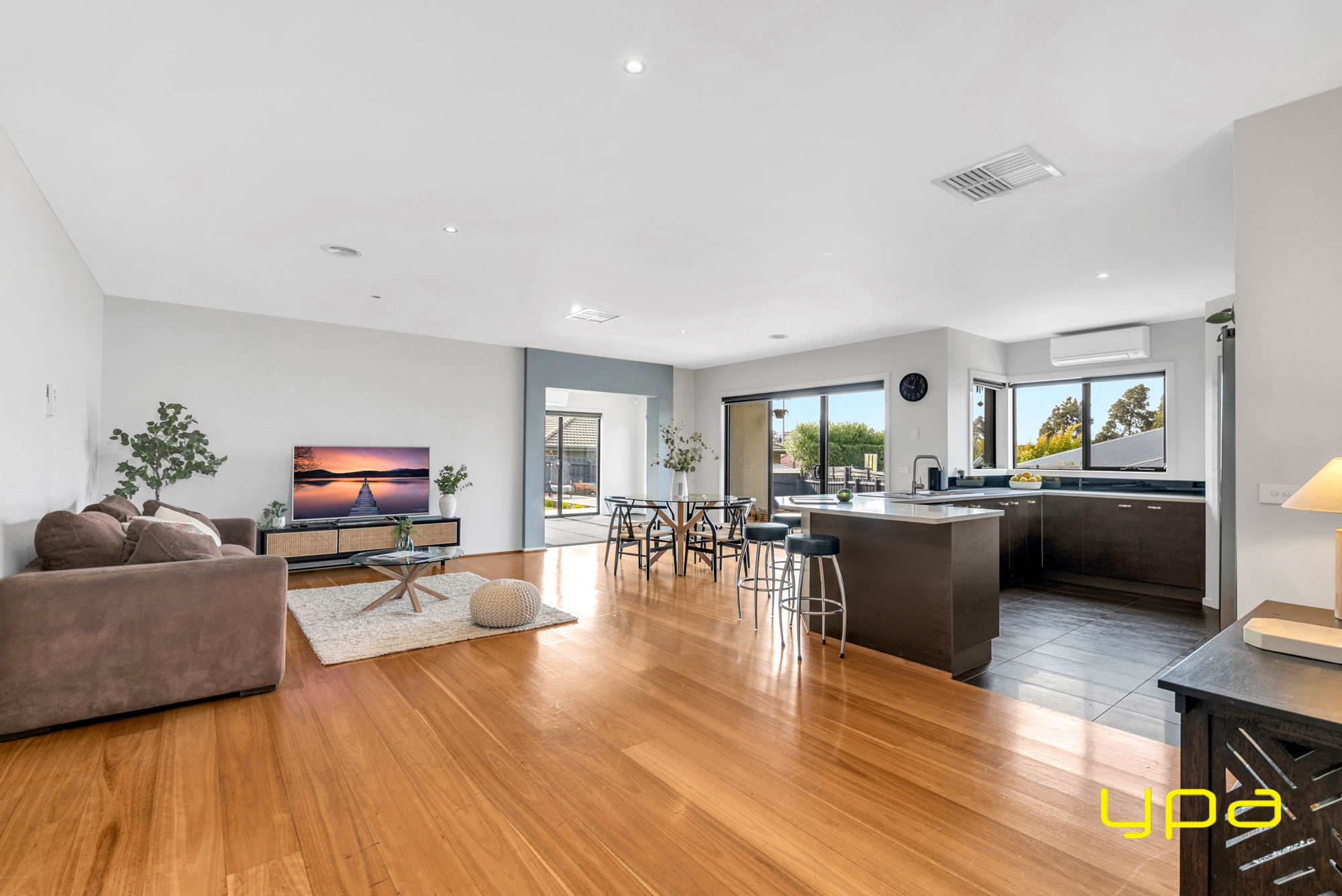 4-bedroom house at 6 Beacon Place, Doreen, VIC 3754, Nillumbik, Victoria