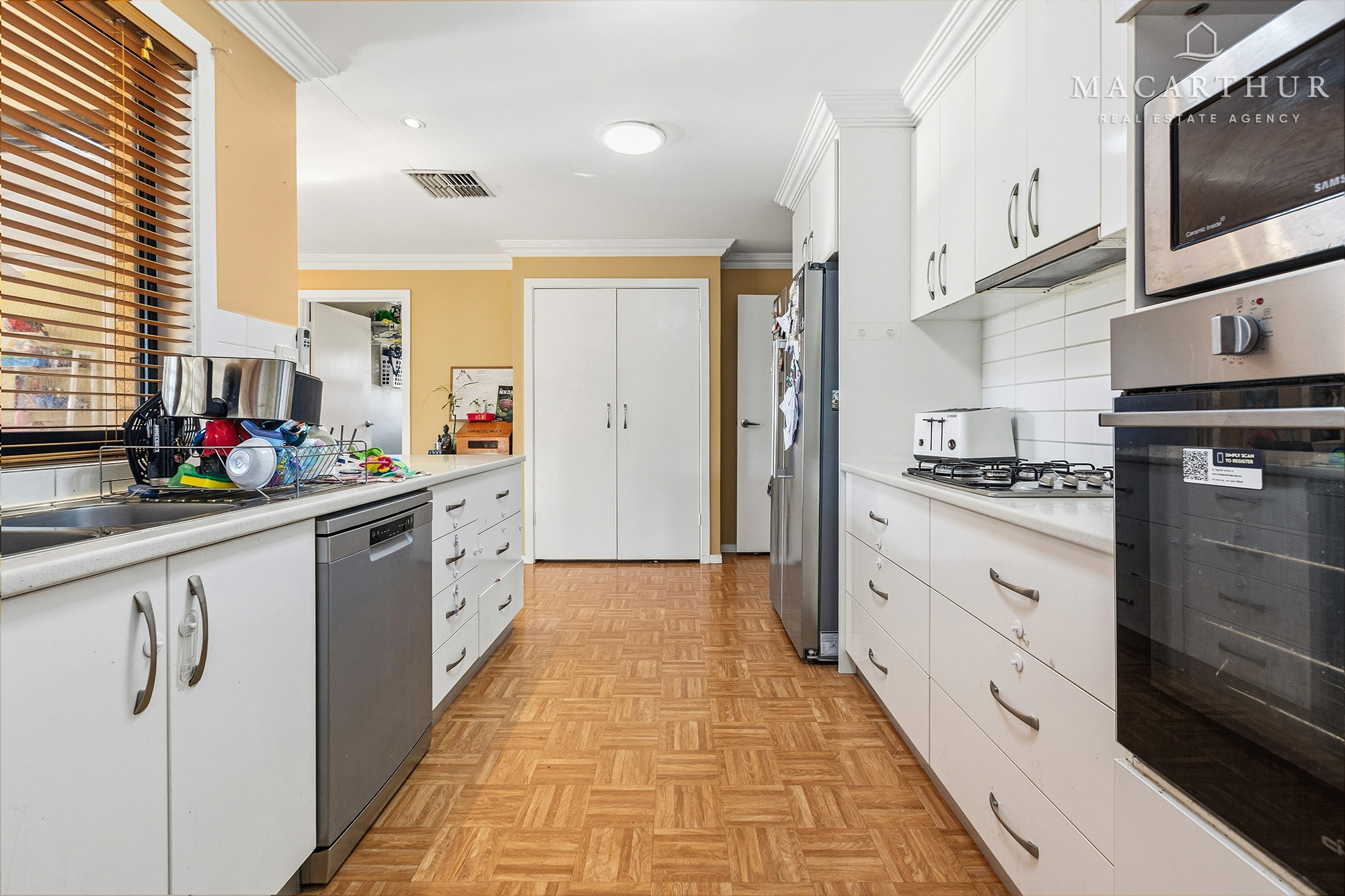 4 LINCOLN AVENUE, Tolland NSW 2650 - Image 4