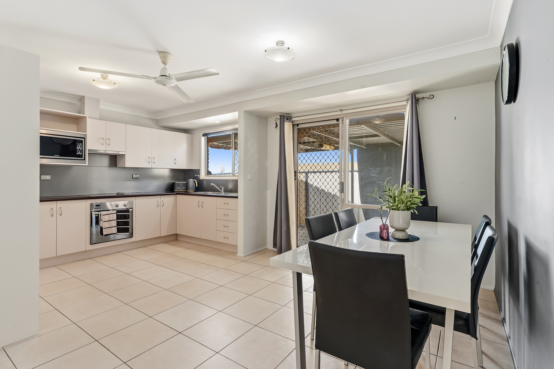 1 BLYTH AVENUE, Gracemere QLD 4702 - Image 9