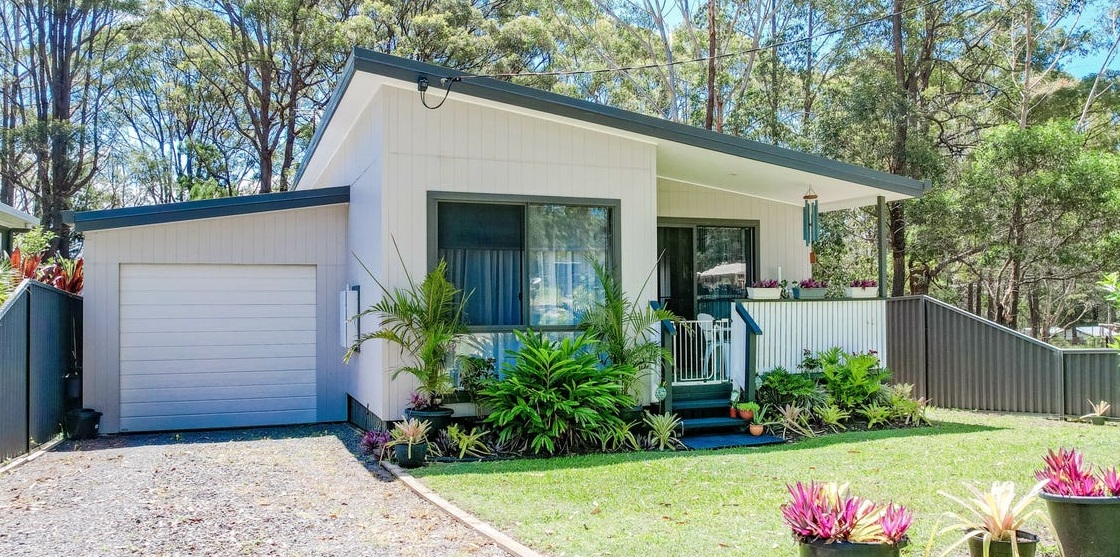 15 Lau Street, Russell Island, QLD 4184 - Image 1