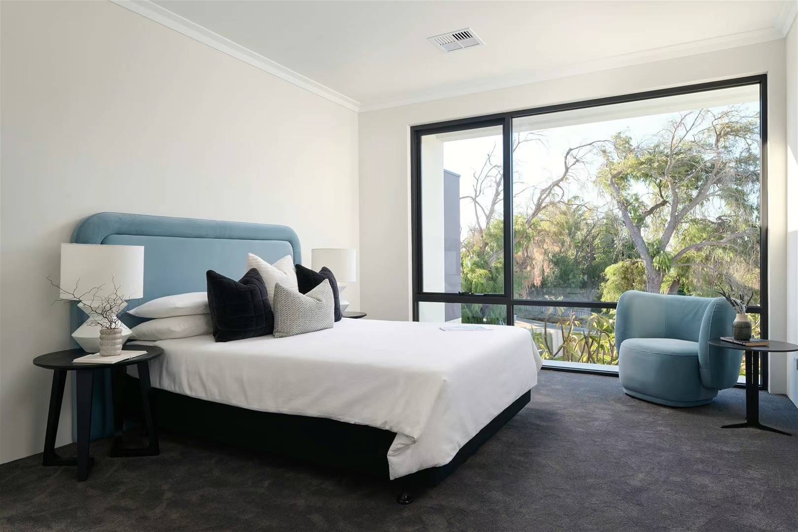 102/13 Henley Street, Como, Wa, 6152 - Image 3