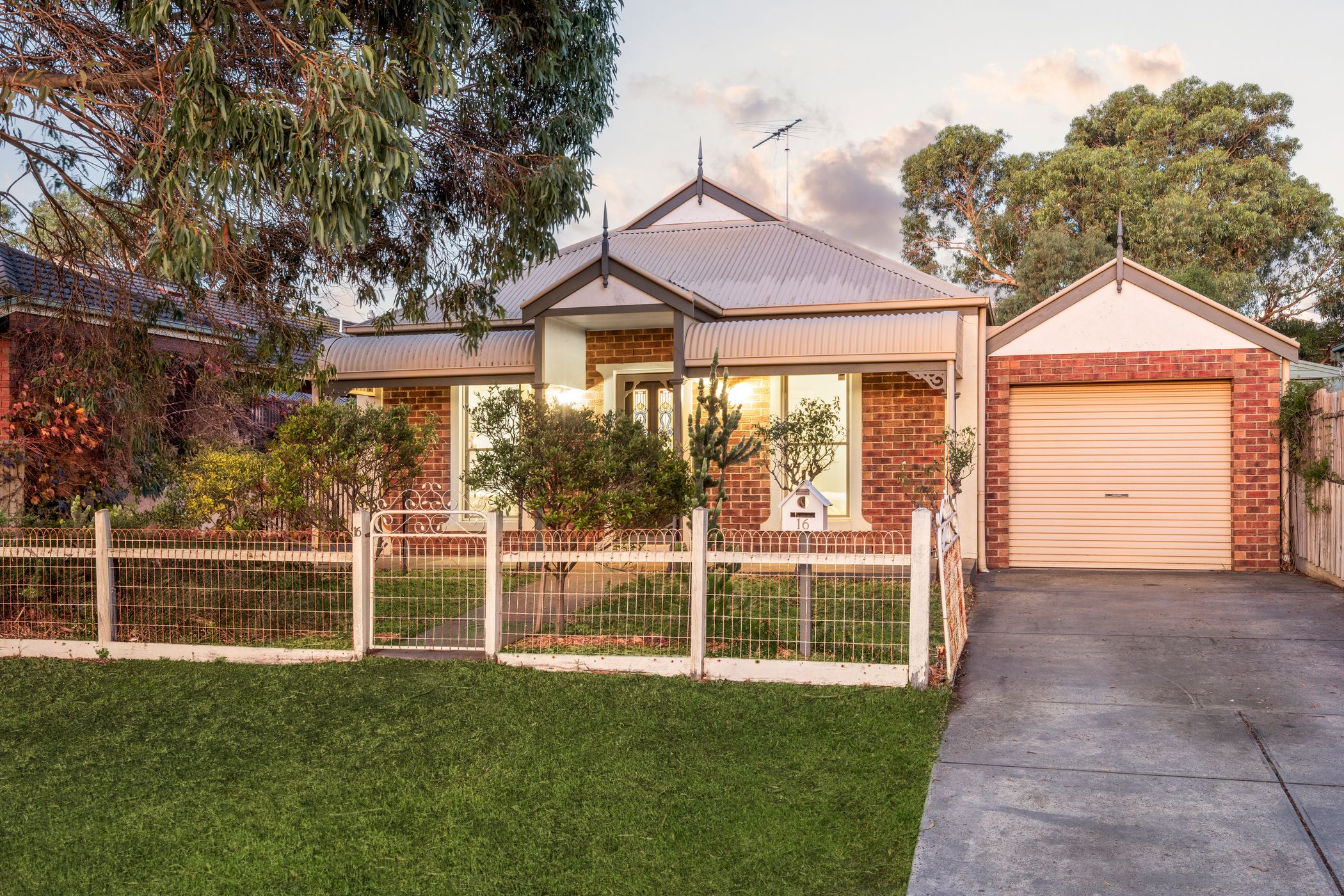 16 Belvedere Terrace, Ocean Grove, VIC 3226 - Image 1