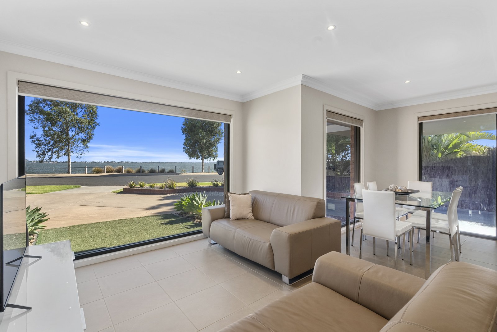 3-bedroom unit at 2 35 BANK STREET, YARRAWONGA VIC 3730, Moira, Victoria