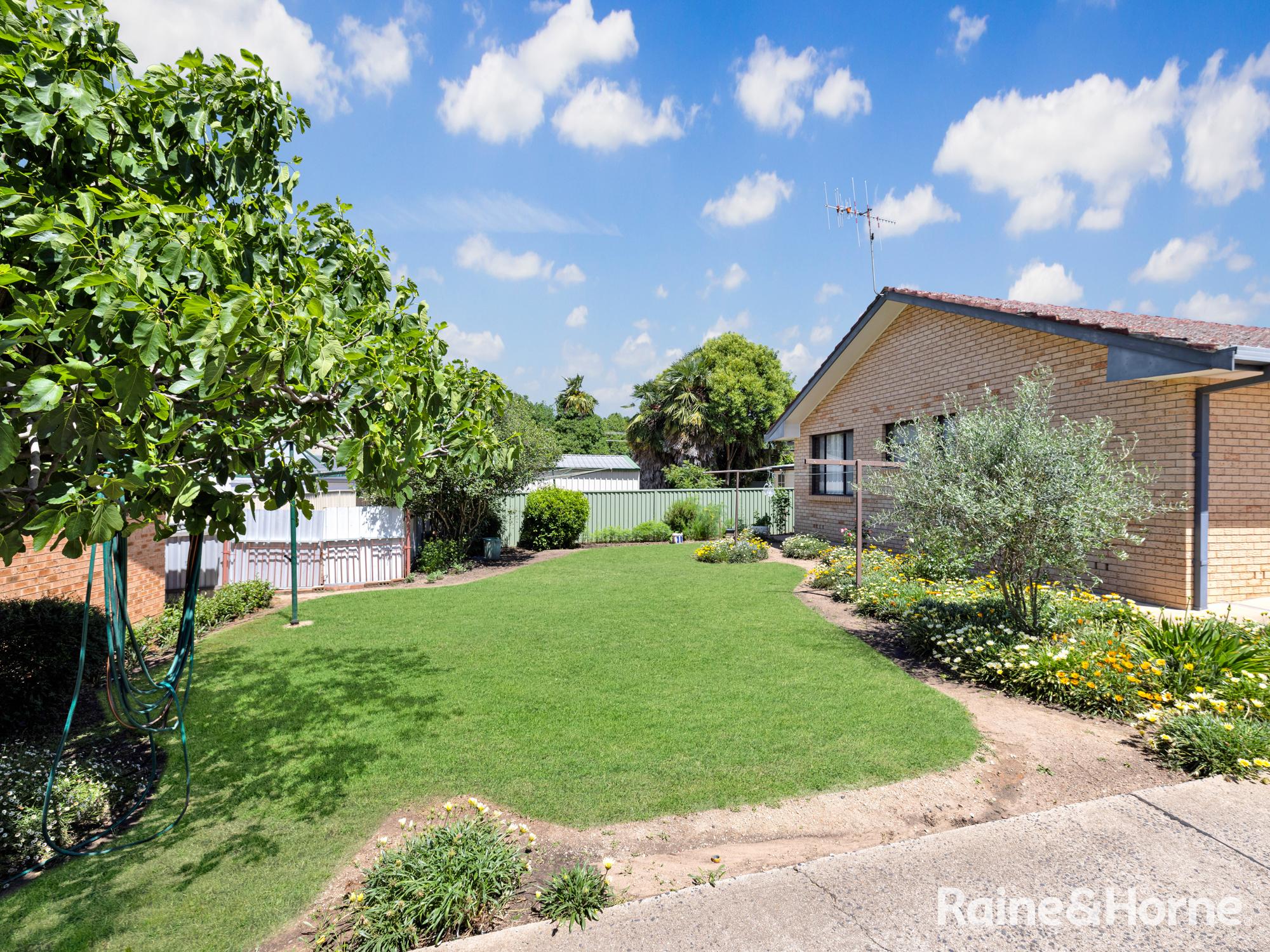 16-bedroom unit at 1-6/339 Howick Street, Bathurst, NSW 2795, Bathurst, New South Wales