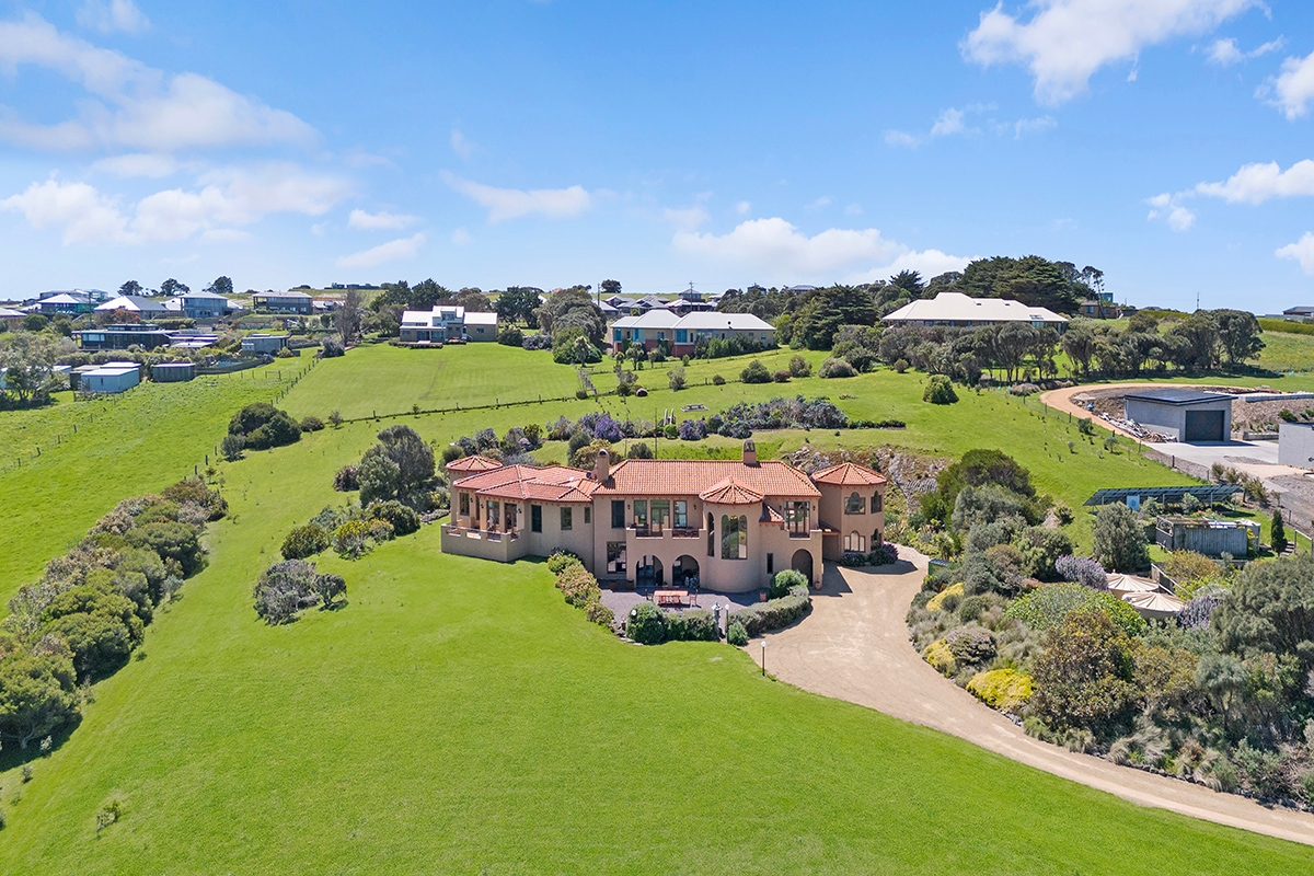 5-bedroom house at 22 Logans Beach Road, Warrnambool, VIC 3280, Warrnambool, Victoria