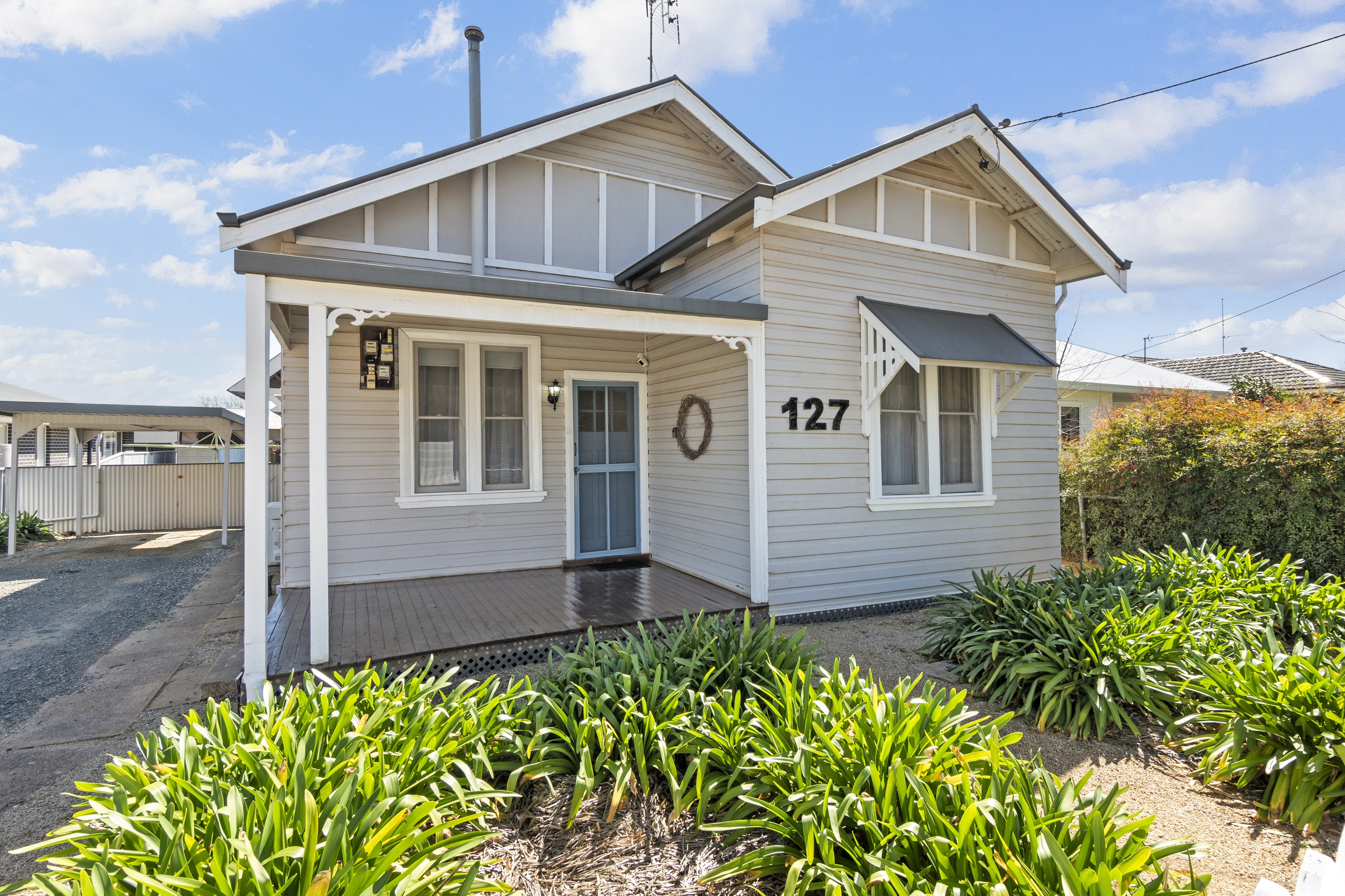 127 ANZAC STREET, Temora NSW 2666 - Image 1