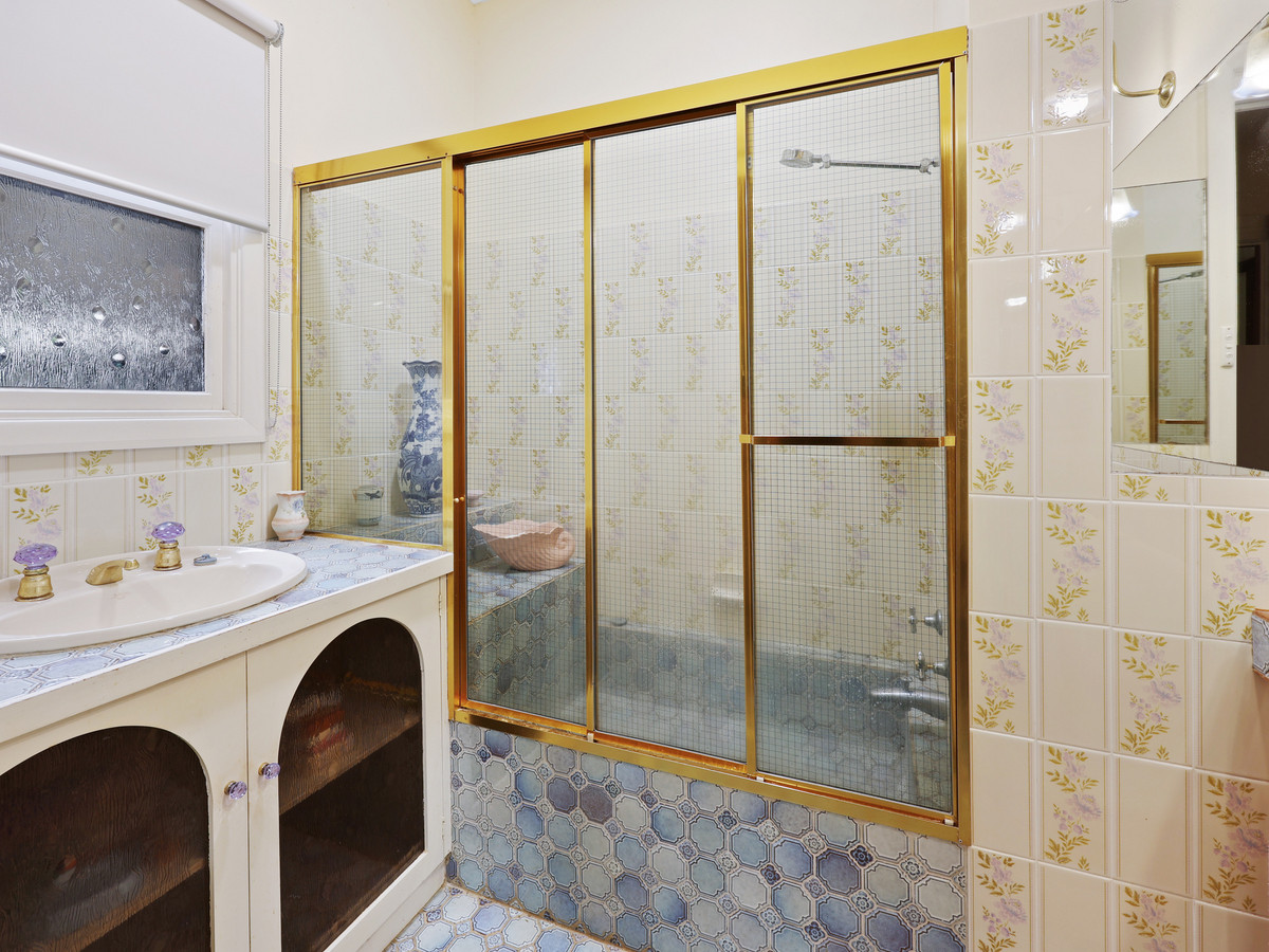 5-bedroom house at 30 Mcarthur Street, Hamilton, Vic, 3300, Southern Grampians, Victoria