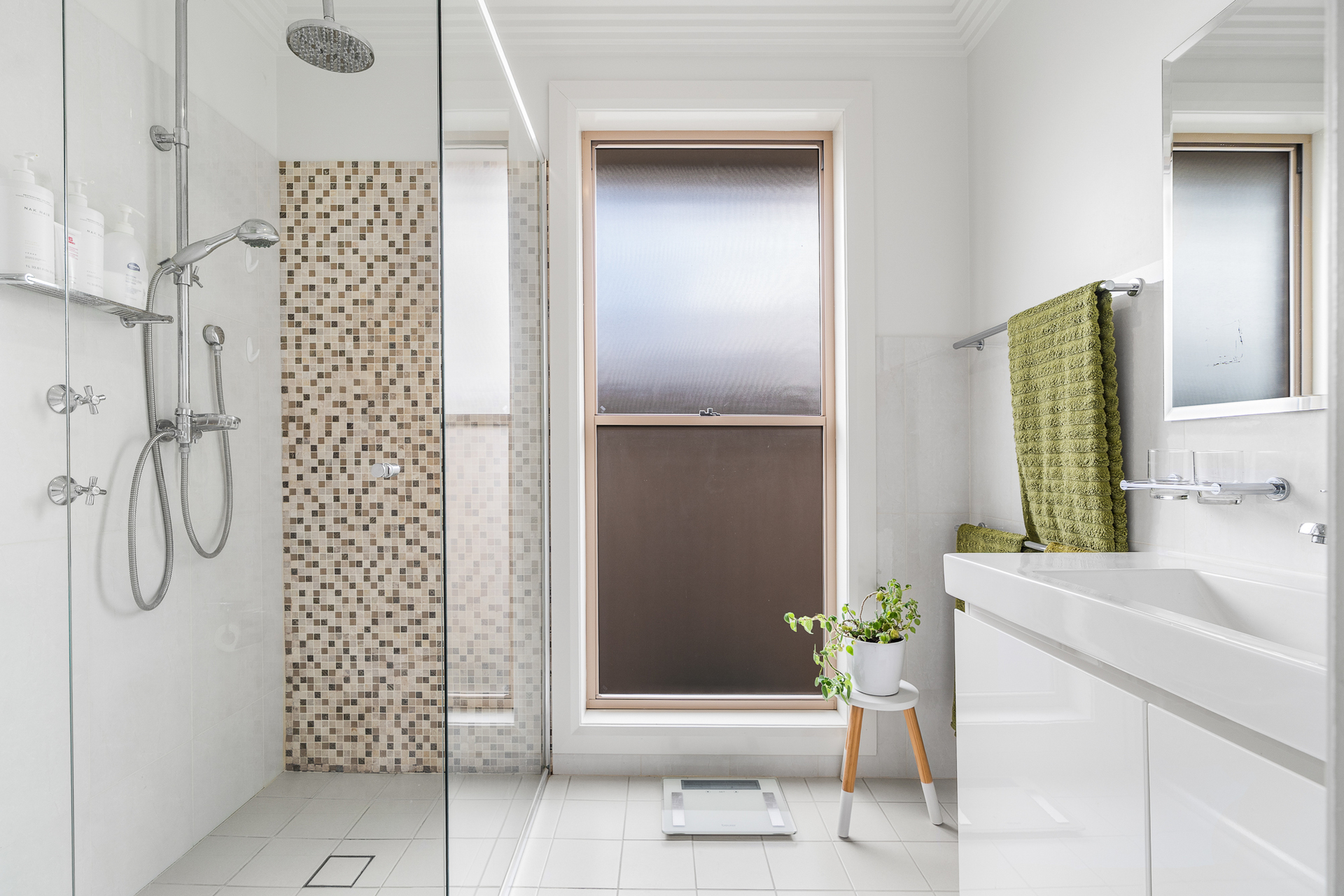 5-bedroom house at 18 Botanic Way, Orange, NSW 2800, Orange, New South Wales